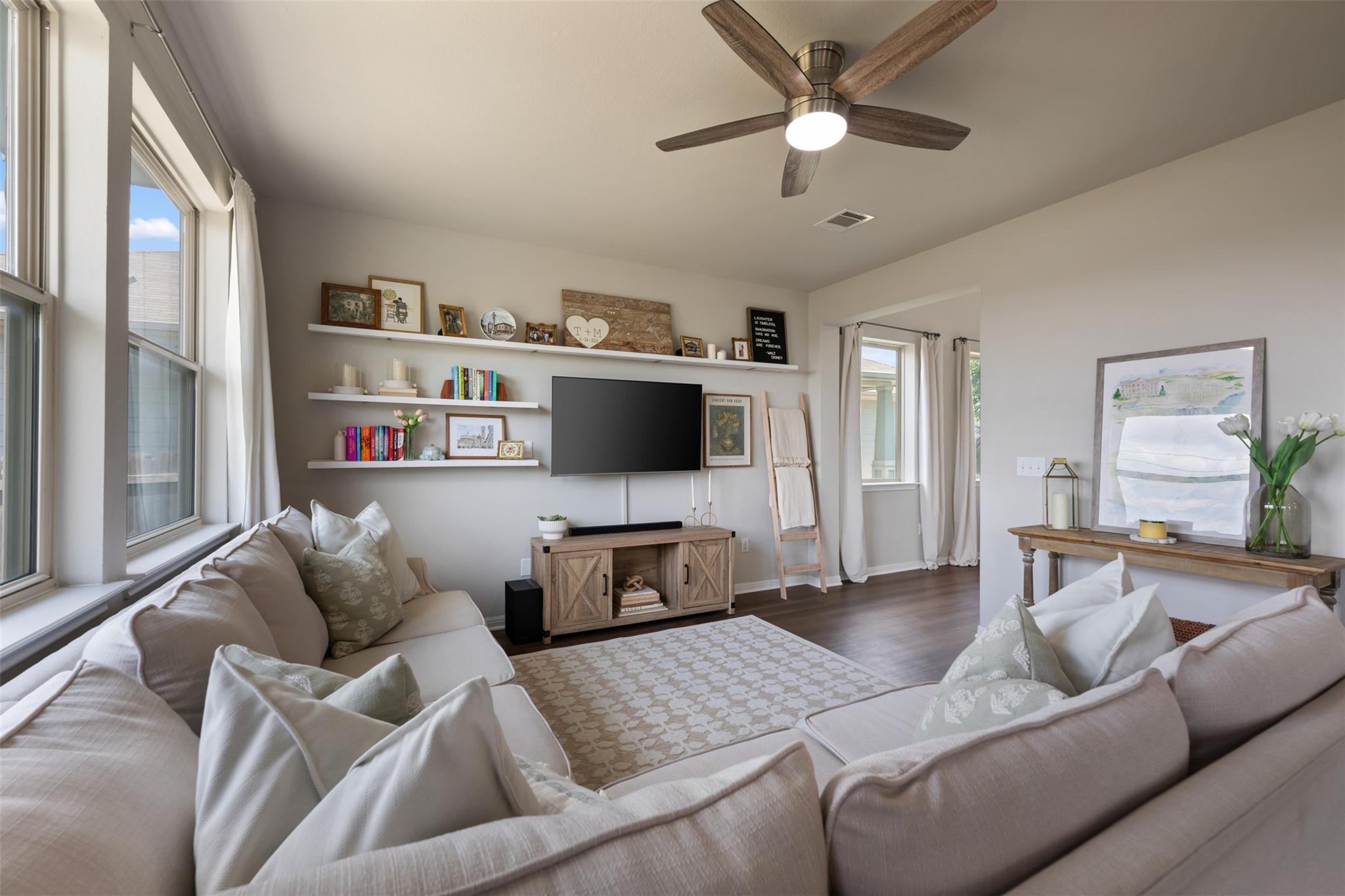 615 Twisted Oaks Ln, Buda, TX 78610