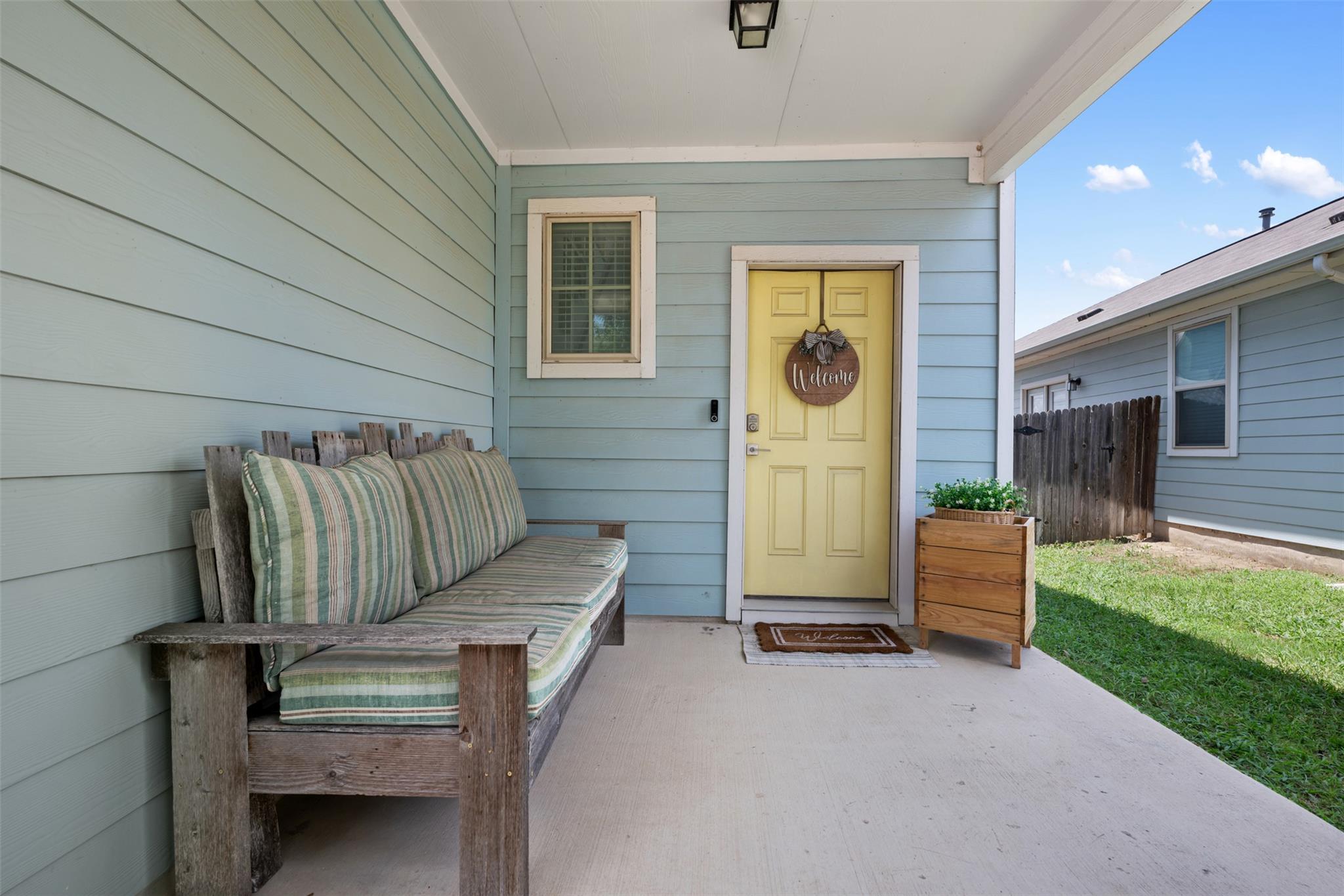 615 Twisted Oaks Ln, Buda, TX 78610