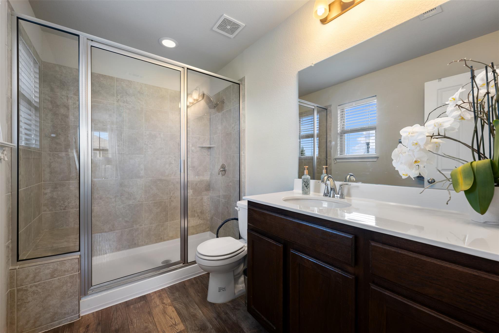 615 Twisted Oaks Ln, Buda, TX 78610
