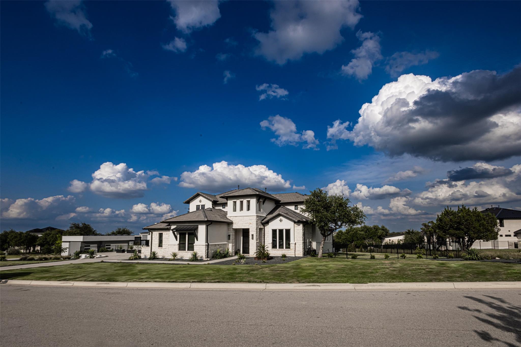 7417 Davenport Divide Rd, Austin, TX 78738