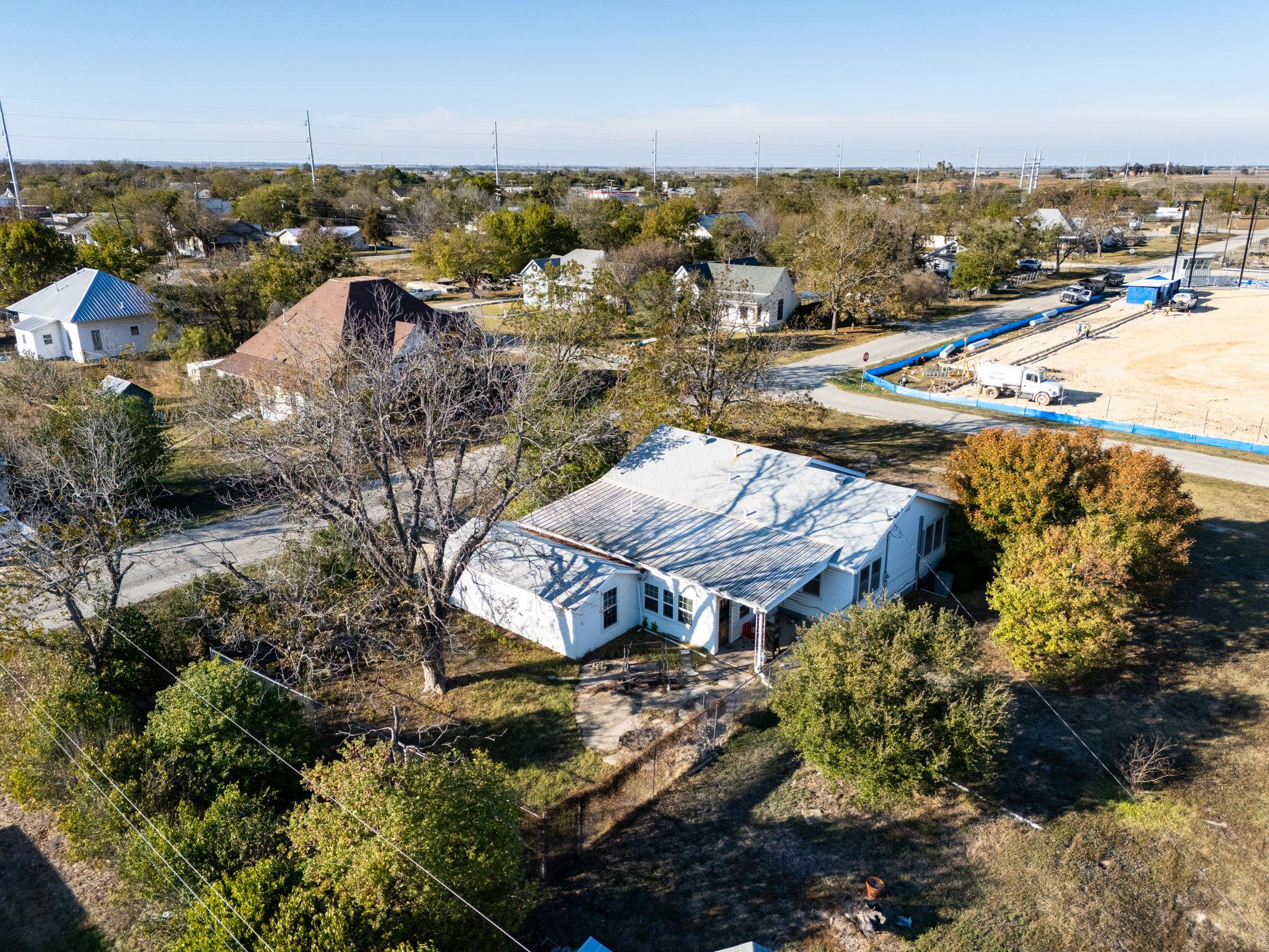 505 E Bell St, Bartlett, TX 76511