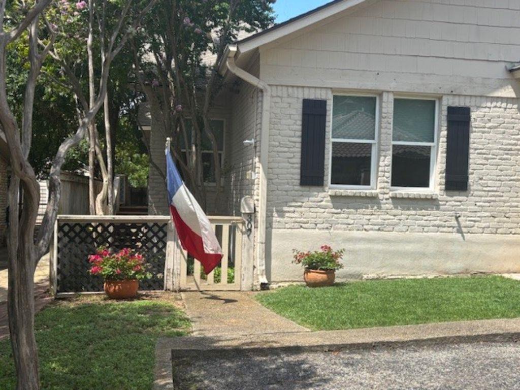 307 Quarry St, San Marcos, TX 78666