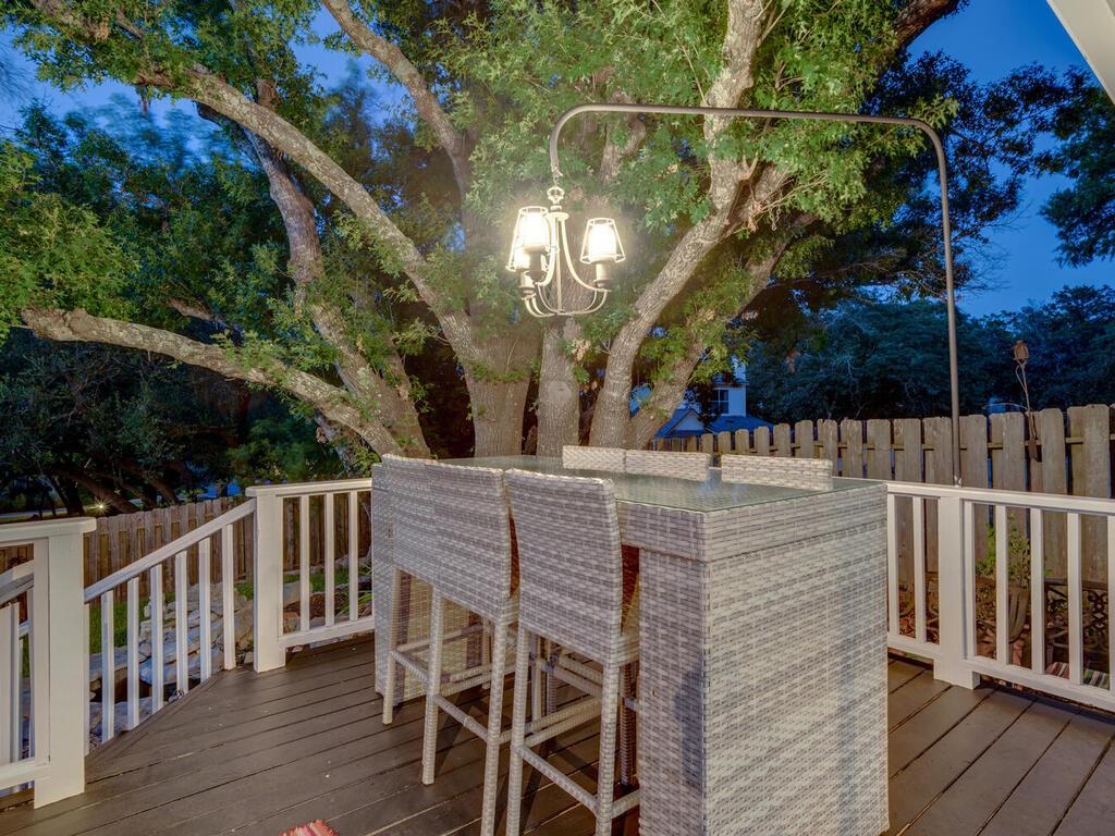 208 Morning Cloud St, Lakeway, TX 78734