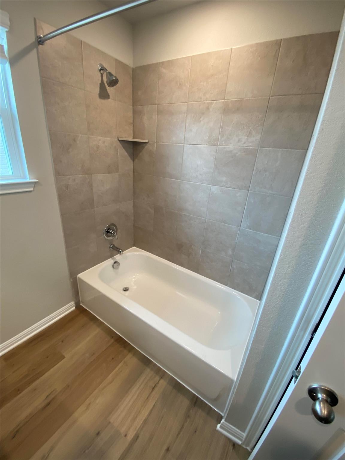 912 Main St, Hutto, TX 78634