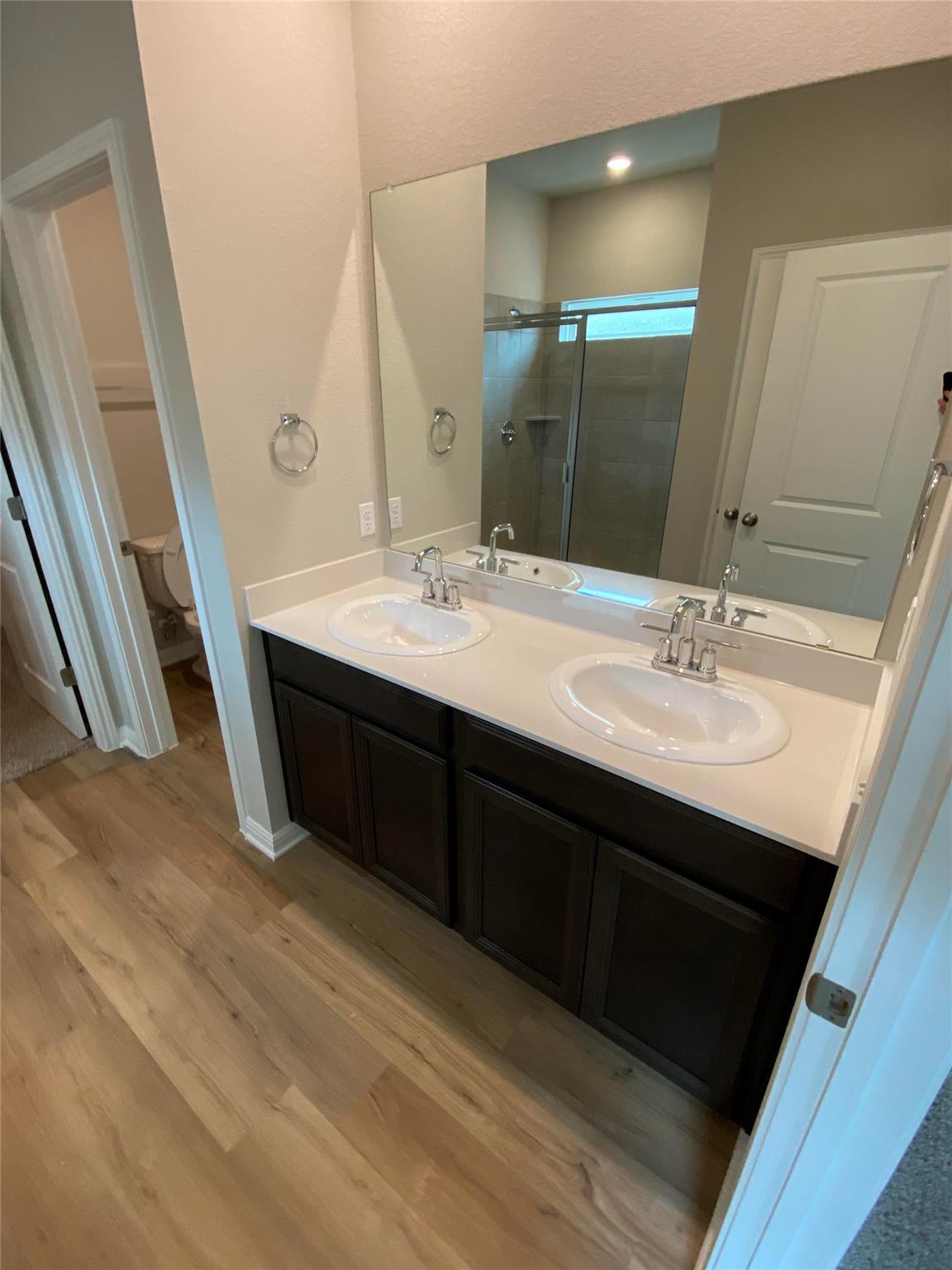 912 Main St, Hutto, TX 78634