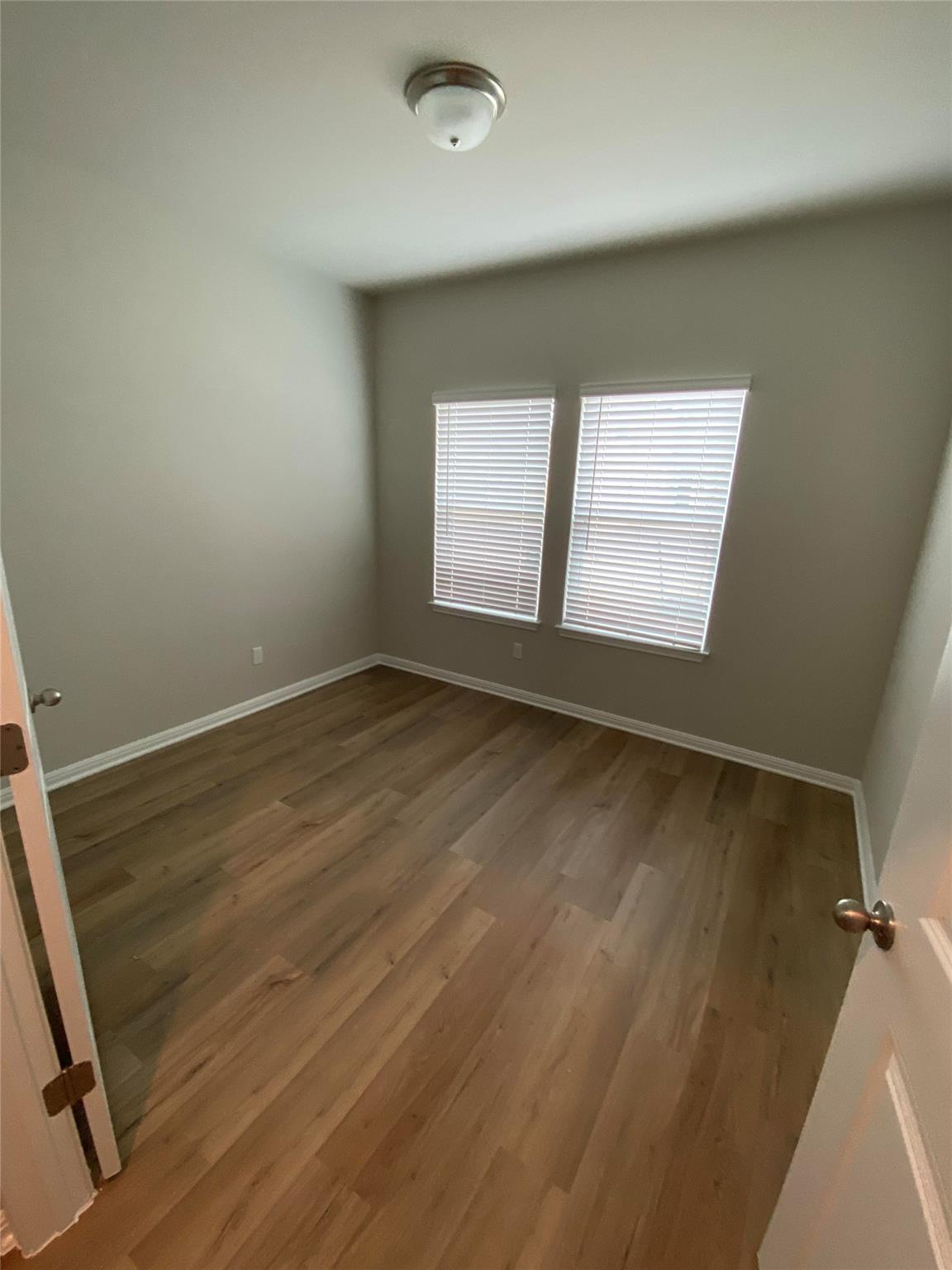 912 Main St, Hutto, TX 78634