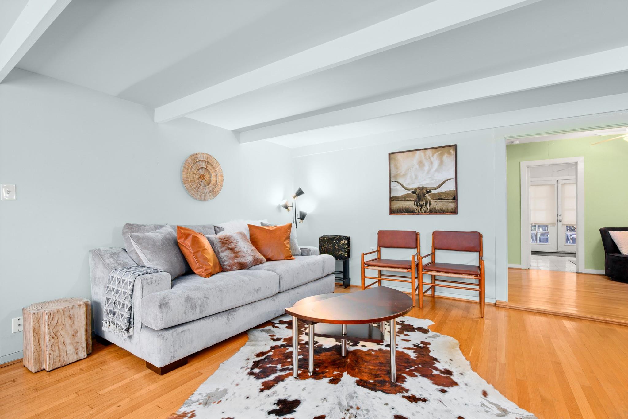 1406 Summit St, Austin, TX 78741