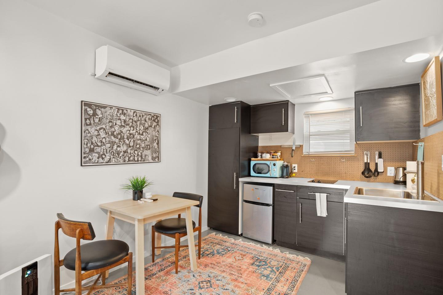1406 Summit St, Austin, TX 78741