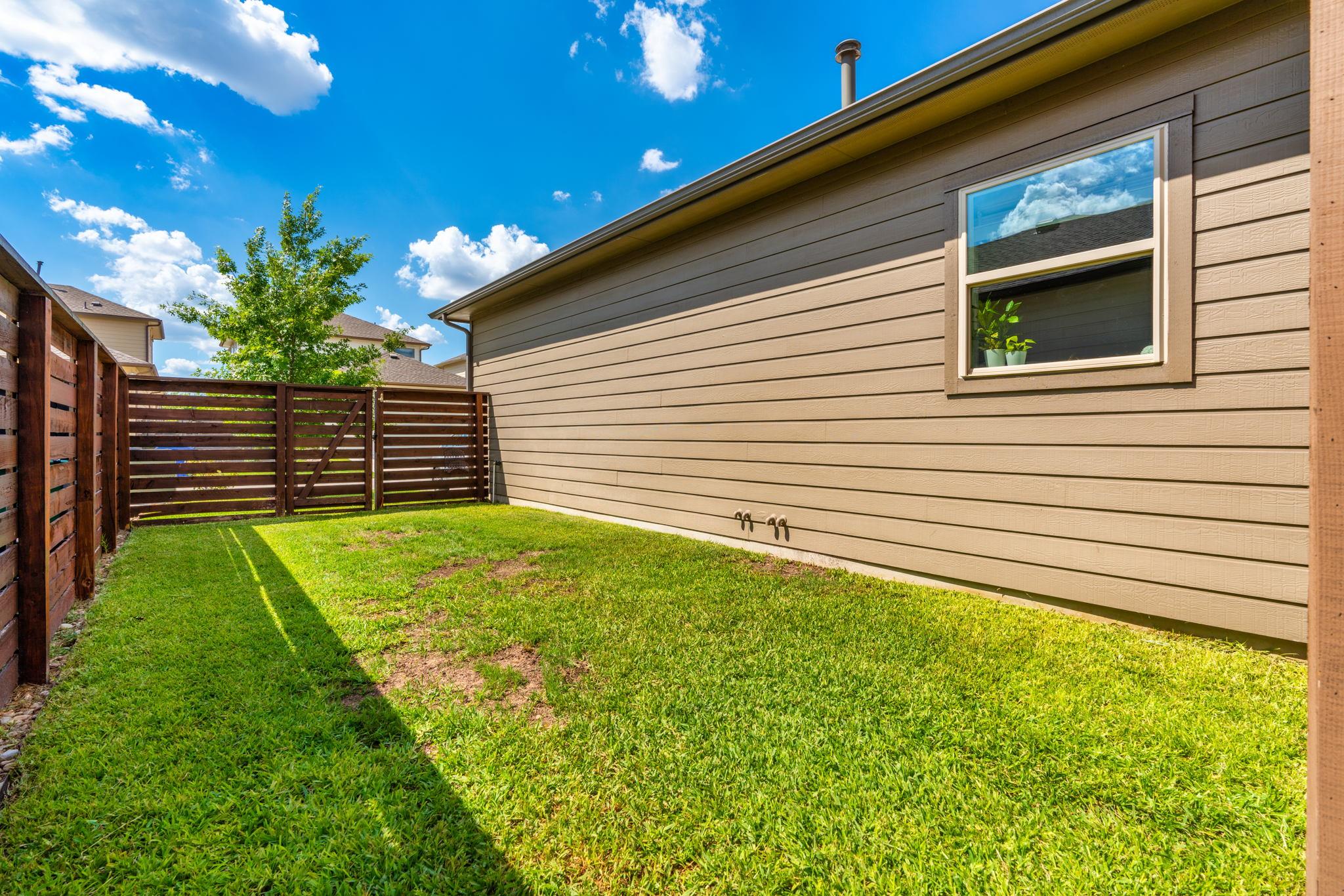 1518 Frontier Valley Dr, Austin, TX 78741