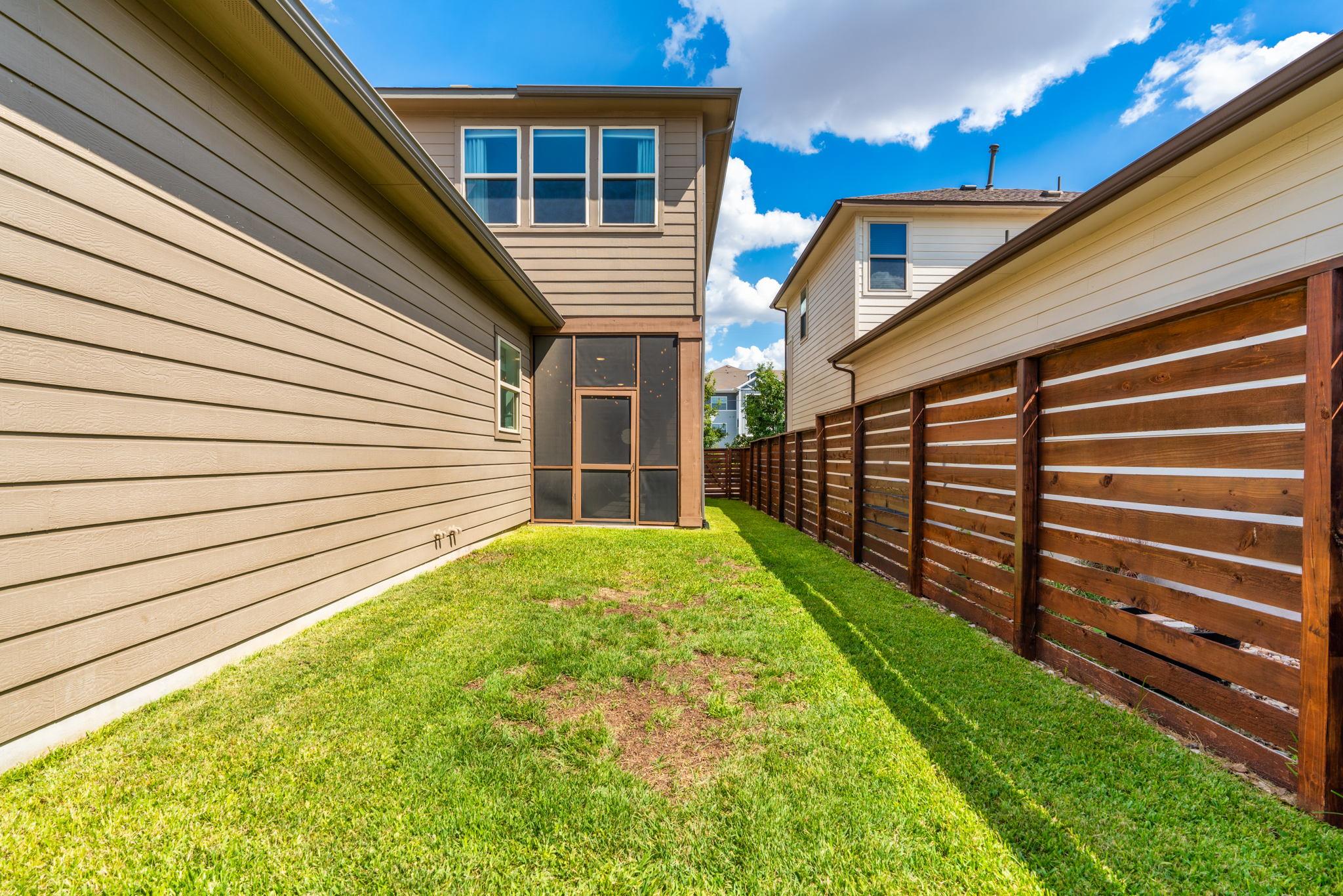 1518 Frontier Valley Dr, Austin, TX 78741