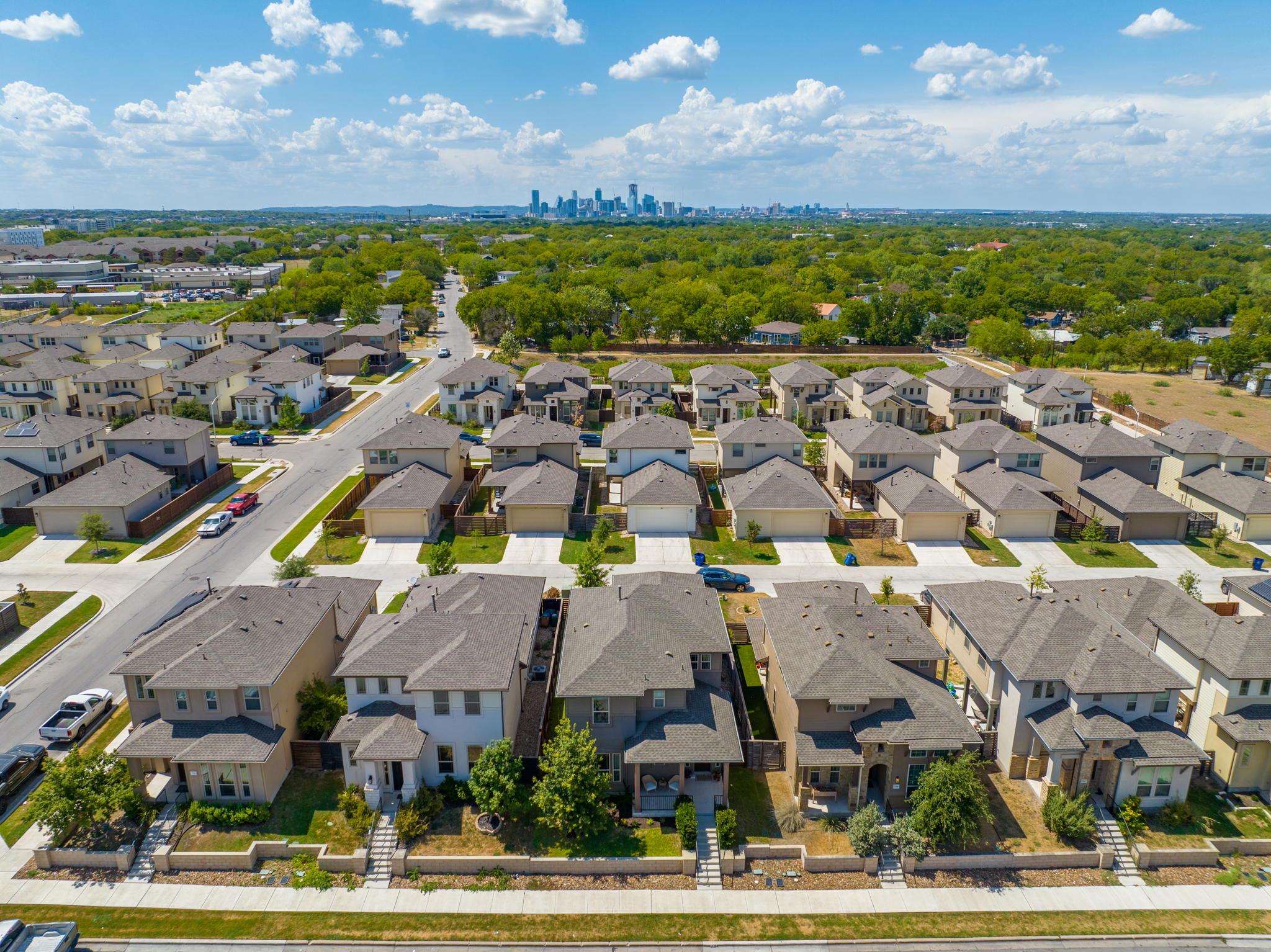 1518 Frontier Valley Dr, Austin, TX 78741