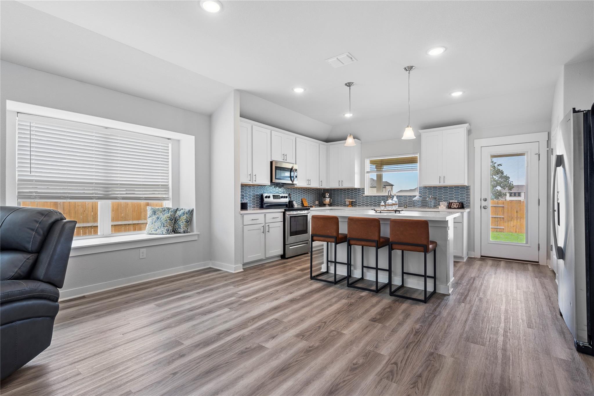 660 Pheasant Hill Dr, Georgetown, TX 78628
