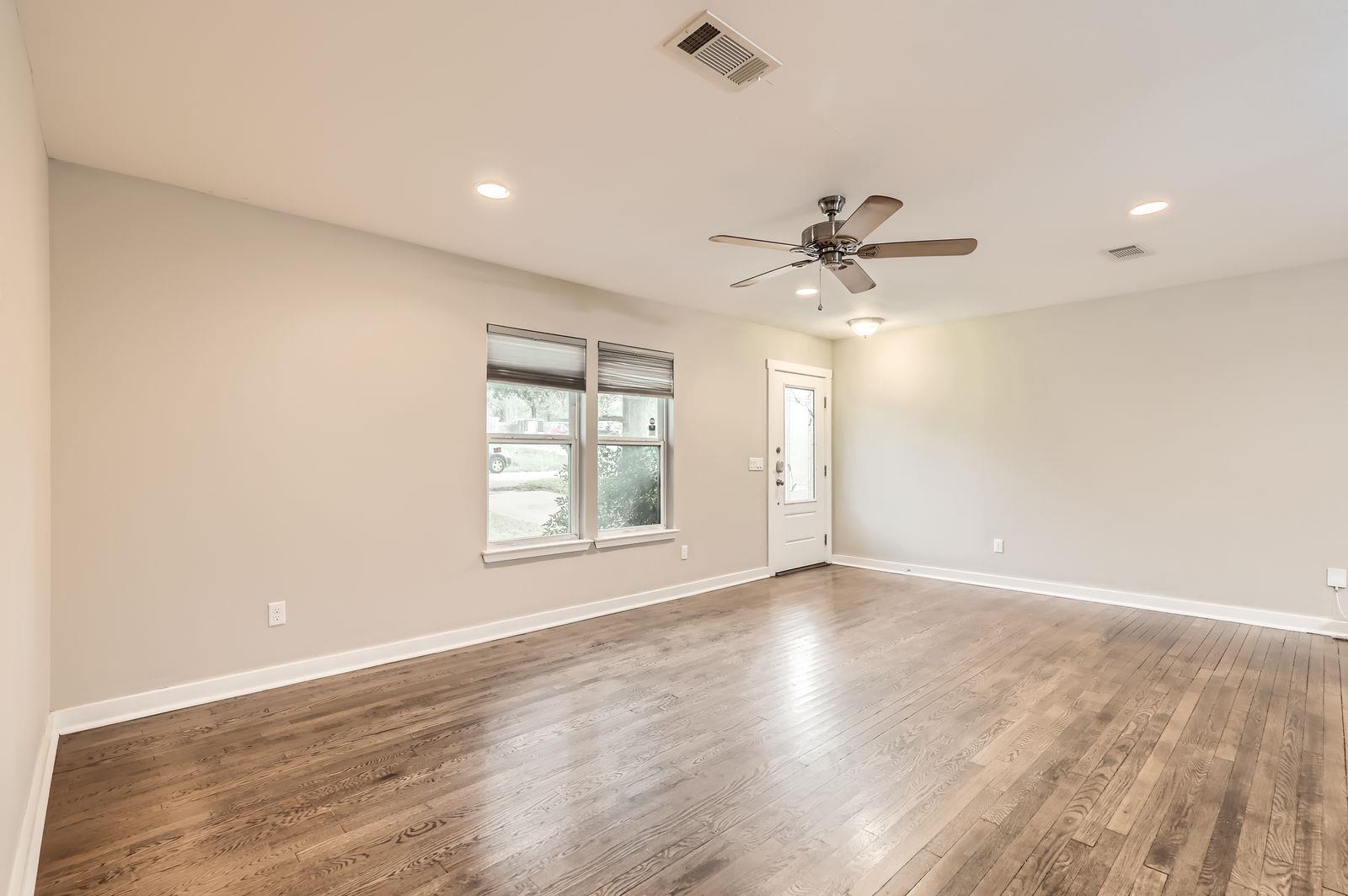 704 Wren Ave, Austin, TX 78753