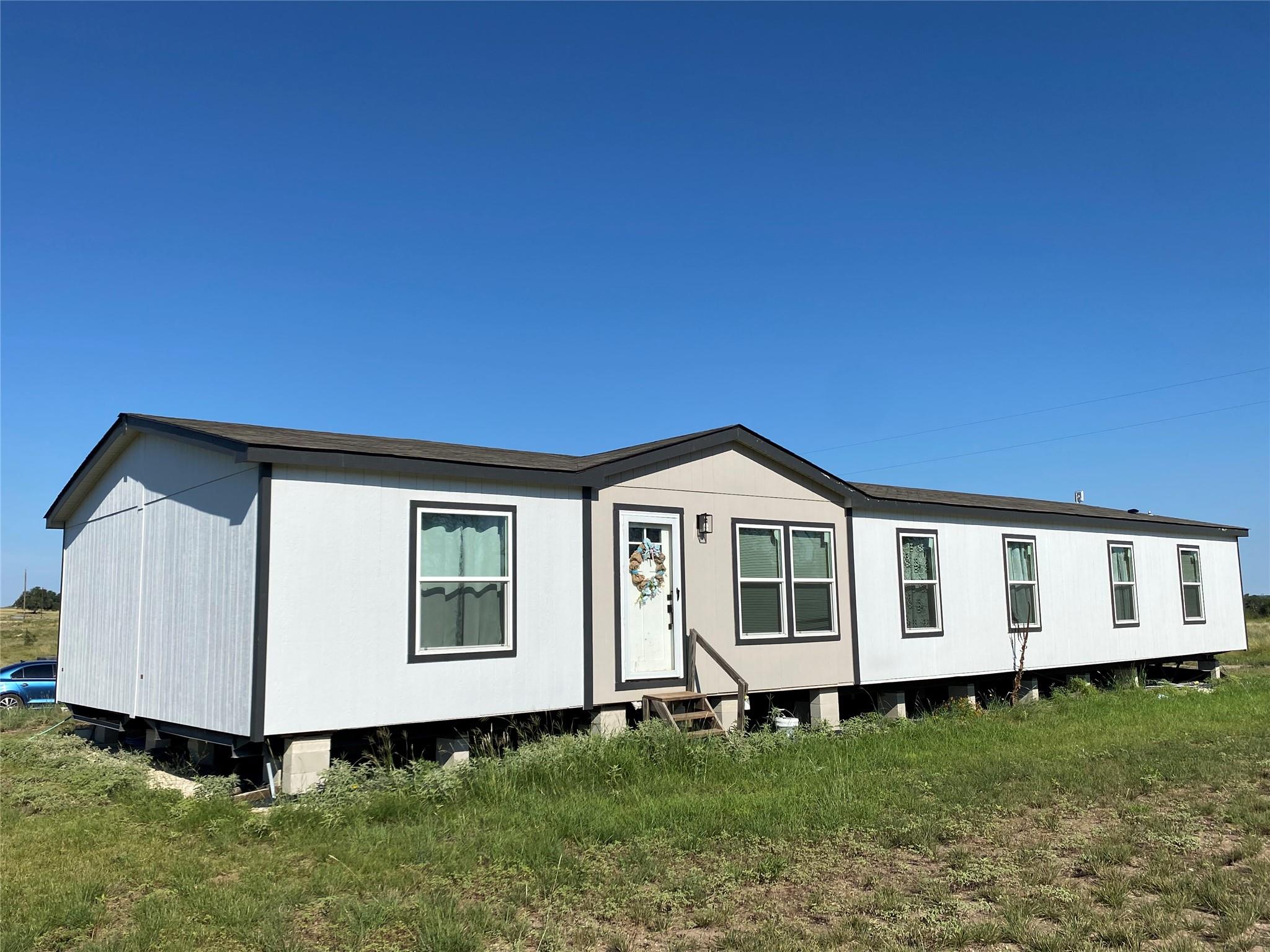 245 Sky Trail Dr, Harper, TX 78631