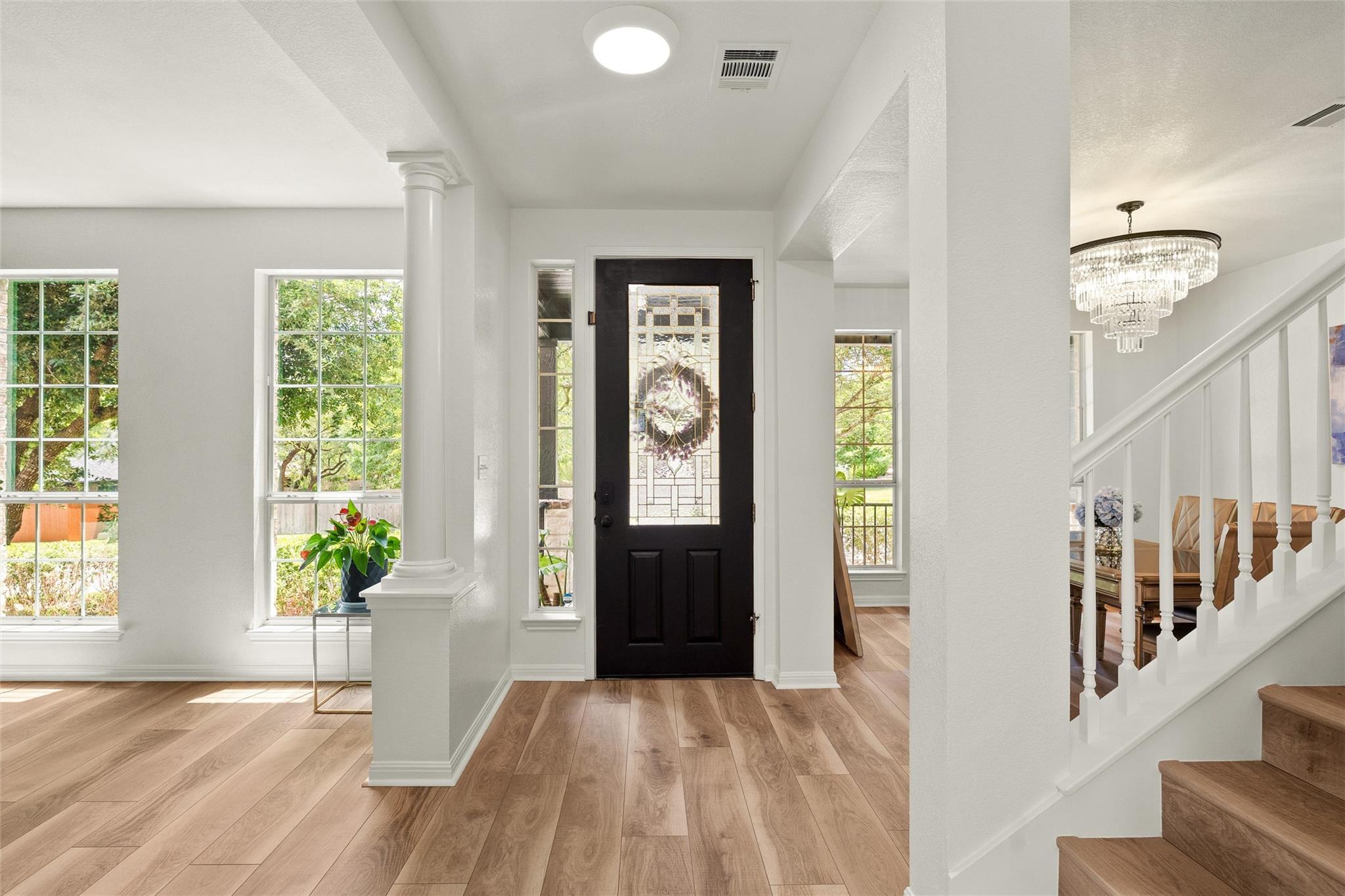 220 Grafton Ln, Austin, TX 78737