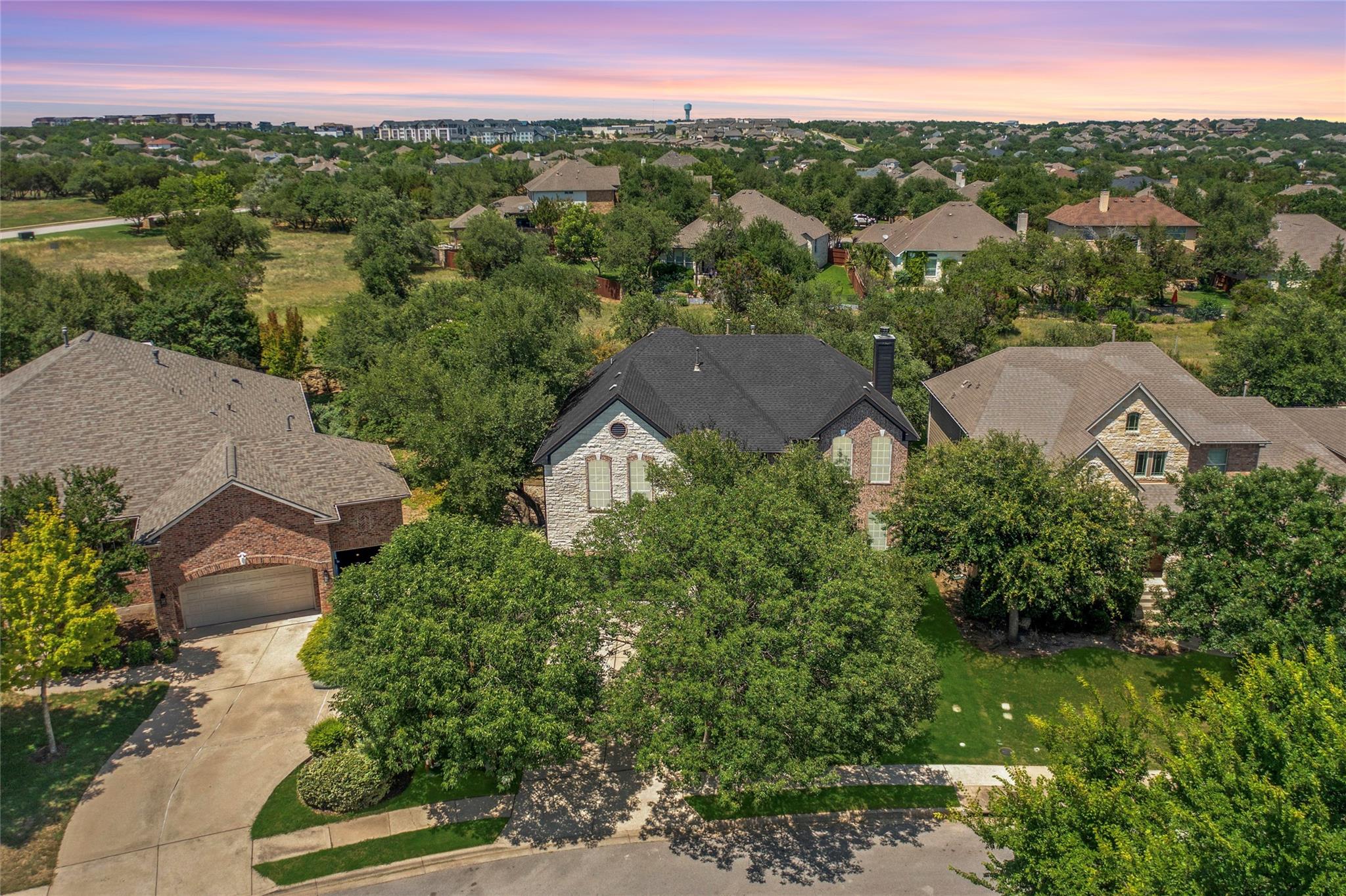 220 Grafton Ln, Austin, TX 78737