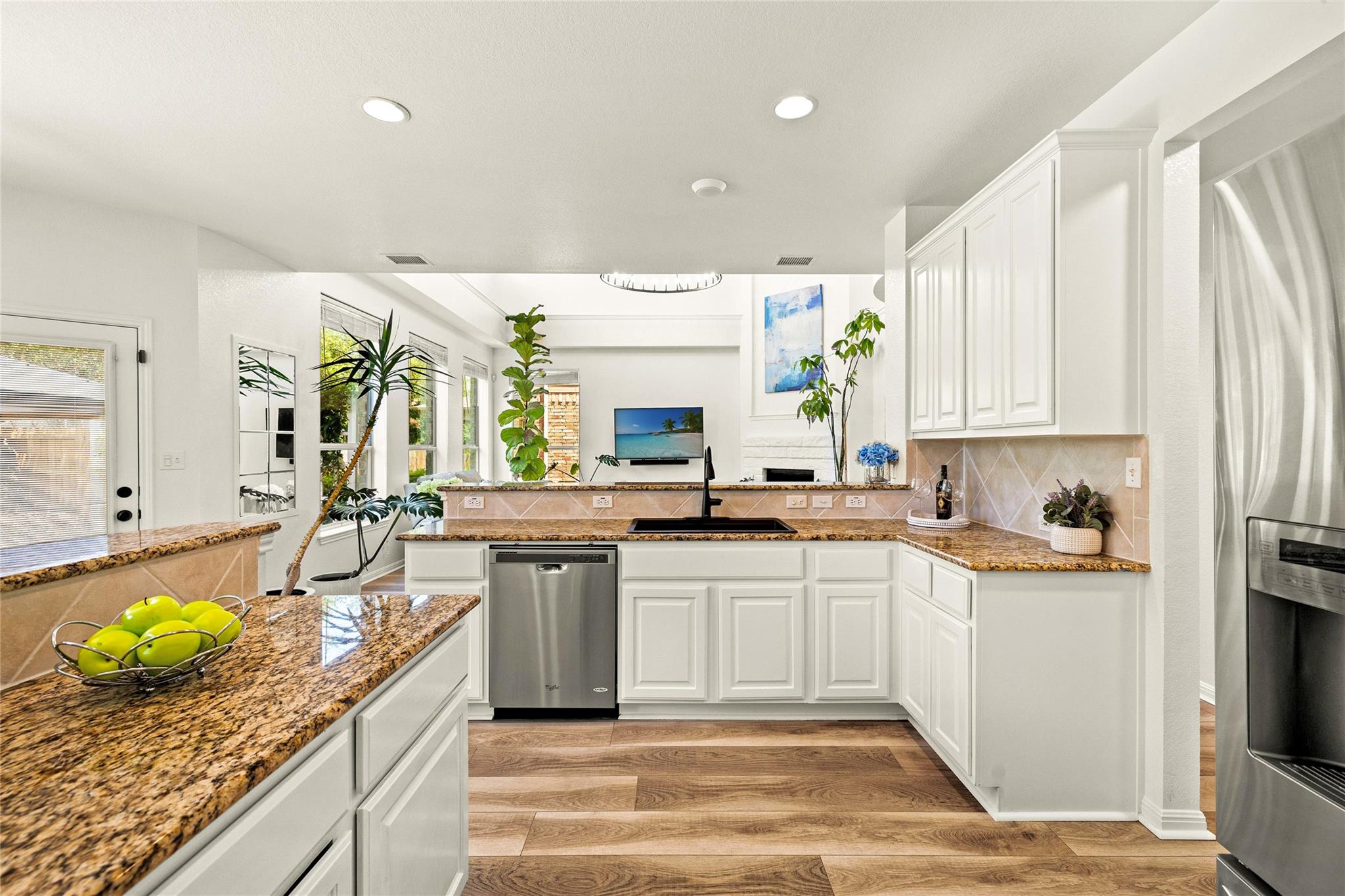 220 Grafton Ln, Austin, TX 78737