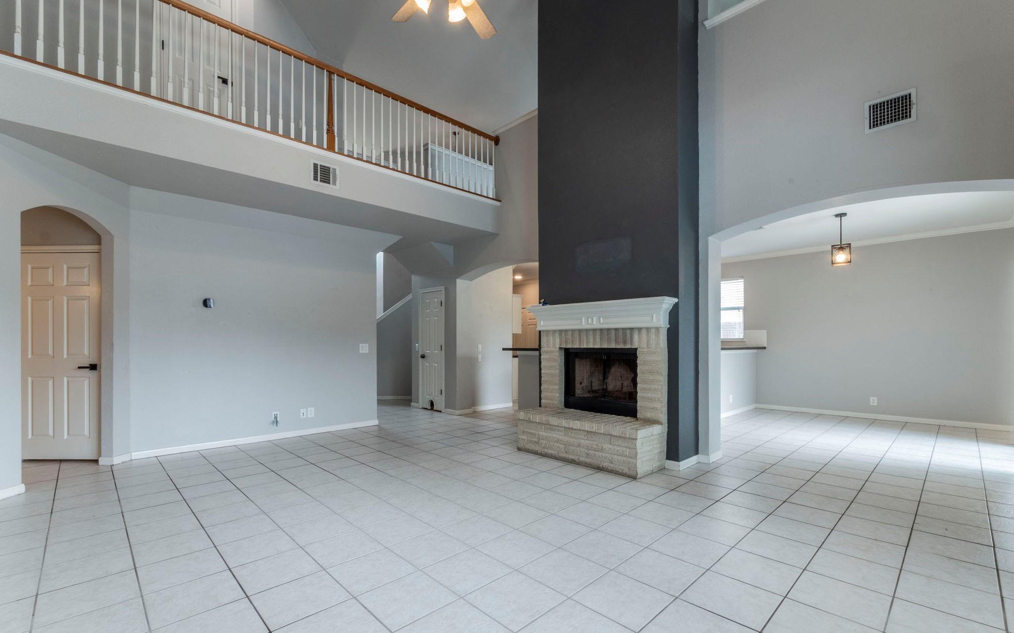 208 Settlers Valley Dr, Pflugerville, TX 78660