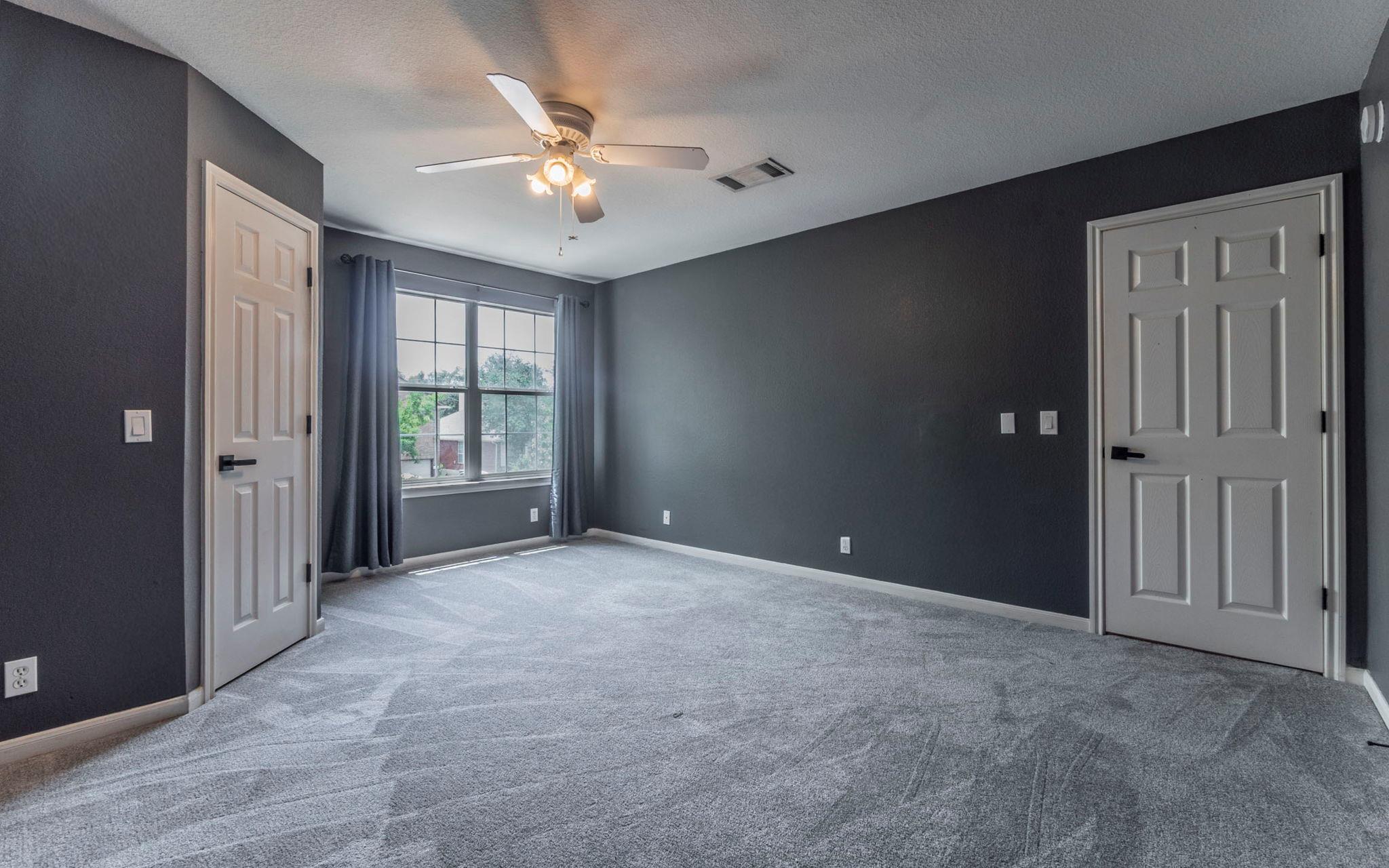 208 Settlers Valley Dr, Pflugerville, TX 78660