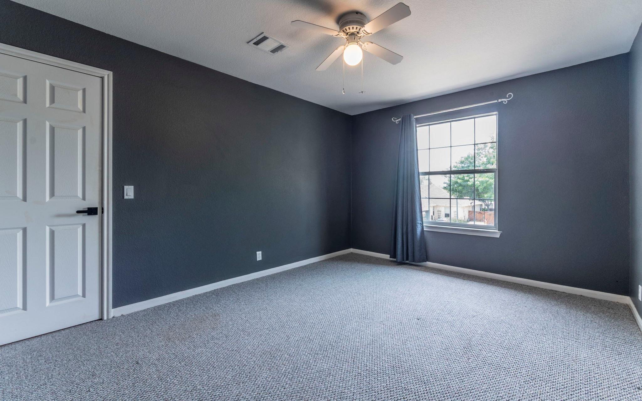 208 Settlers Valley Dr, Pflugerville, TX 78660