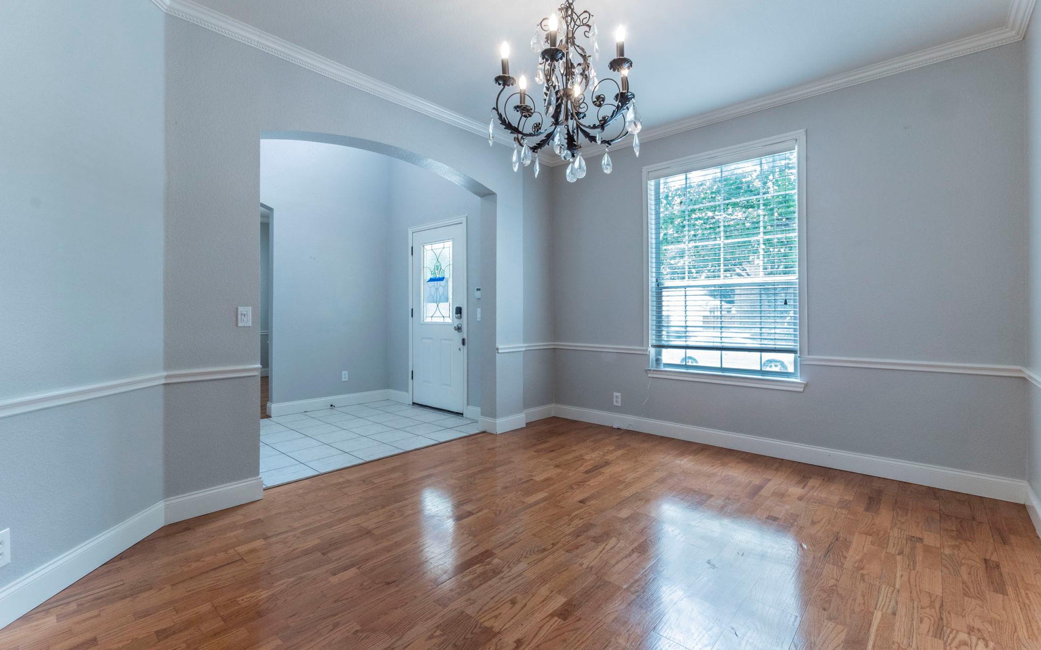 208 Settlers Valley Dr, Pflugerville, TX 78660