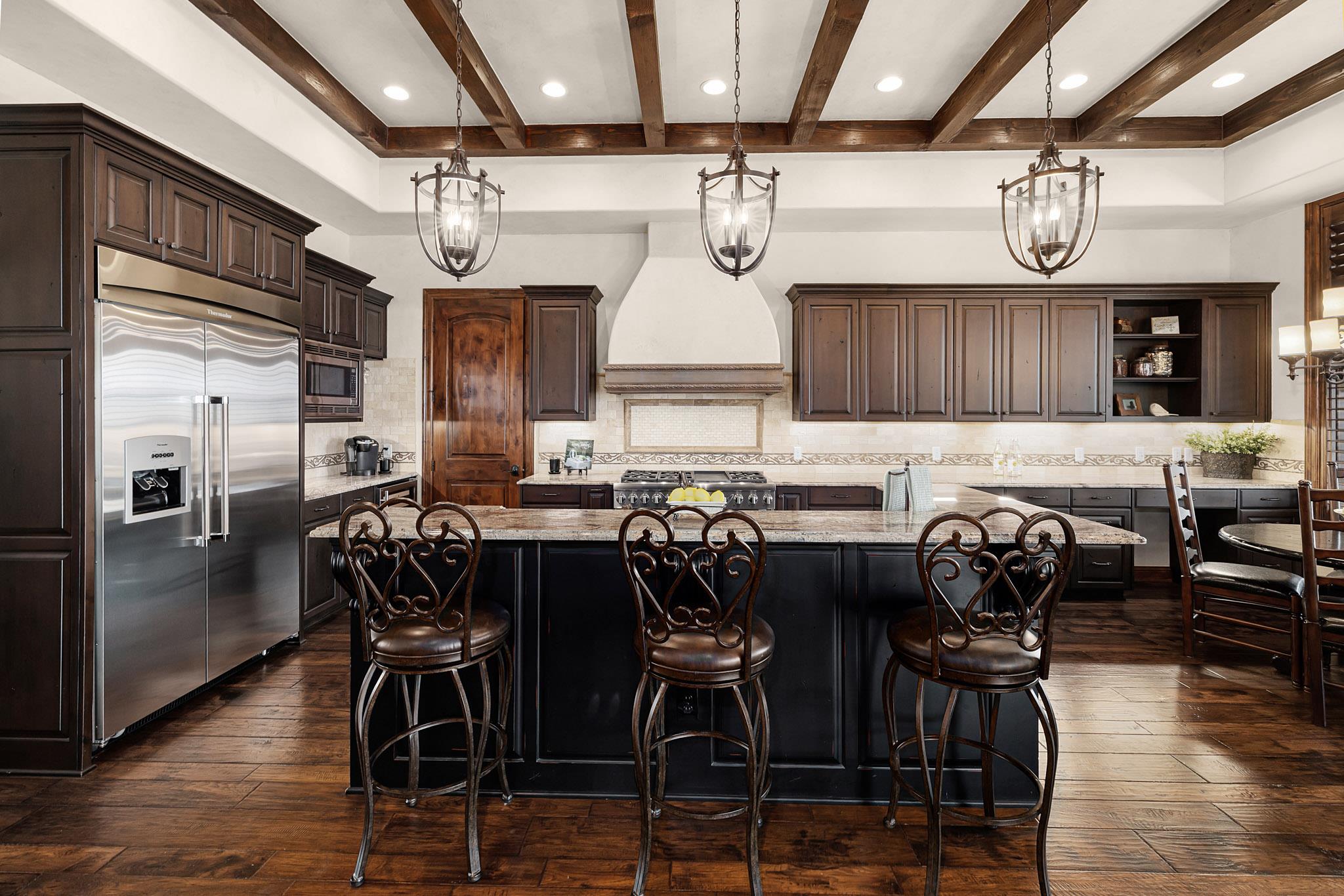 908 Watercliffe Dr, Lago Vista, TX 78645