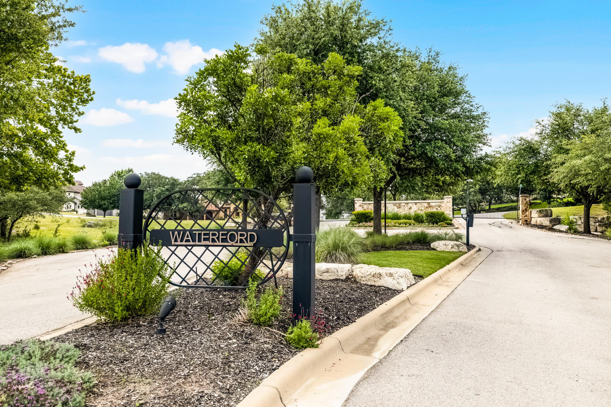 908 Watercliffe Dr, Lago Vista, TX 78645