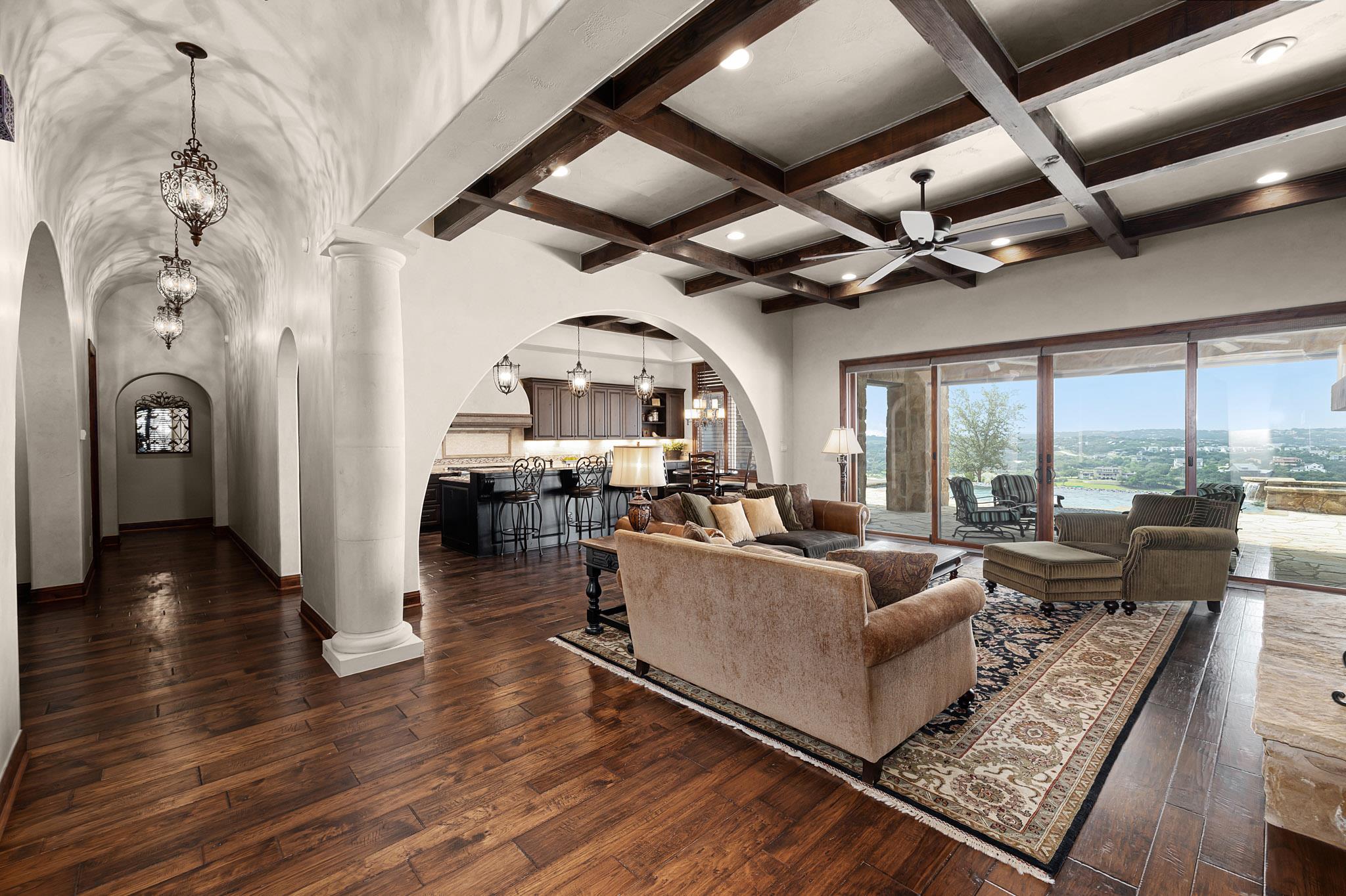 908 Watercliffe Dr, Lago Vista, TX 78645