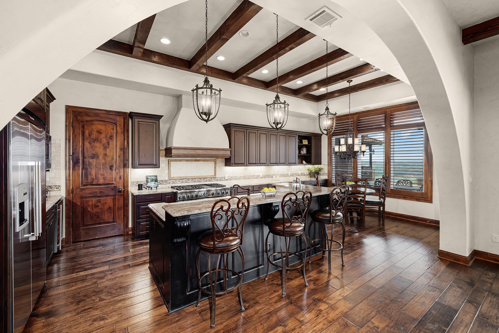 908 Watercliffe Dr, Lago Vista, TX 78645