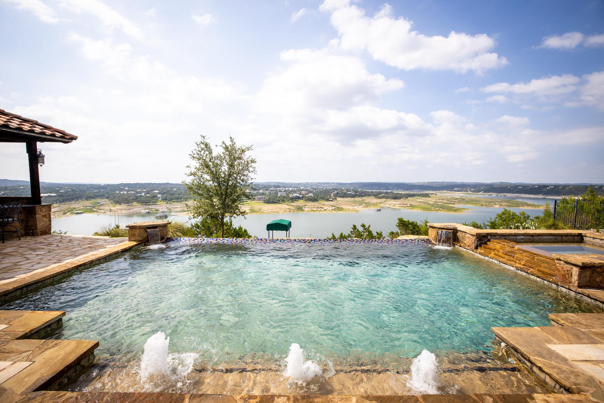 908 Watercliffe Dr, Lago Vista, TX 78645