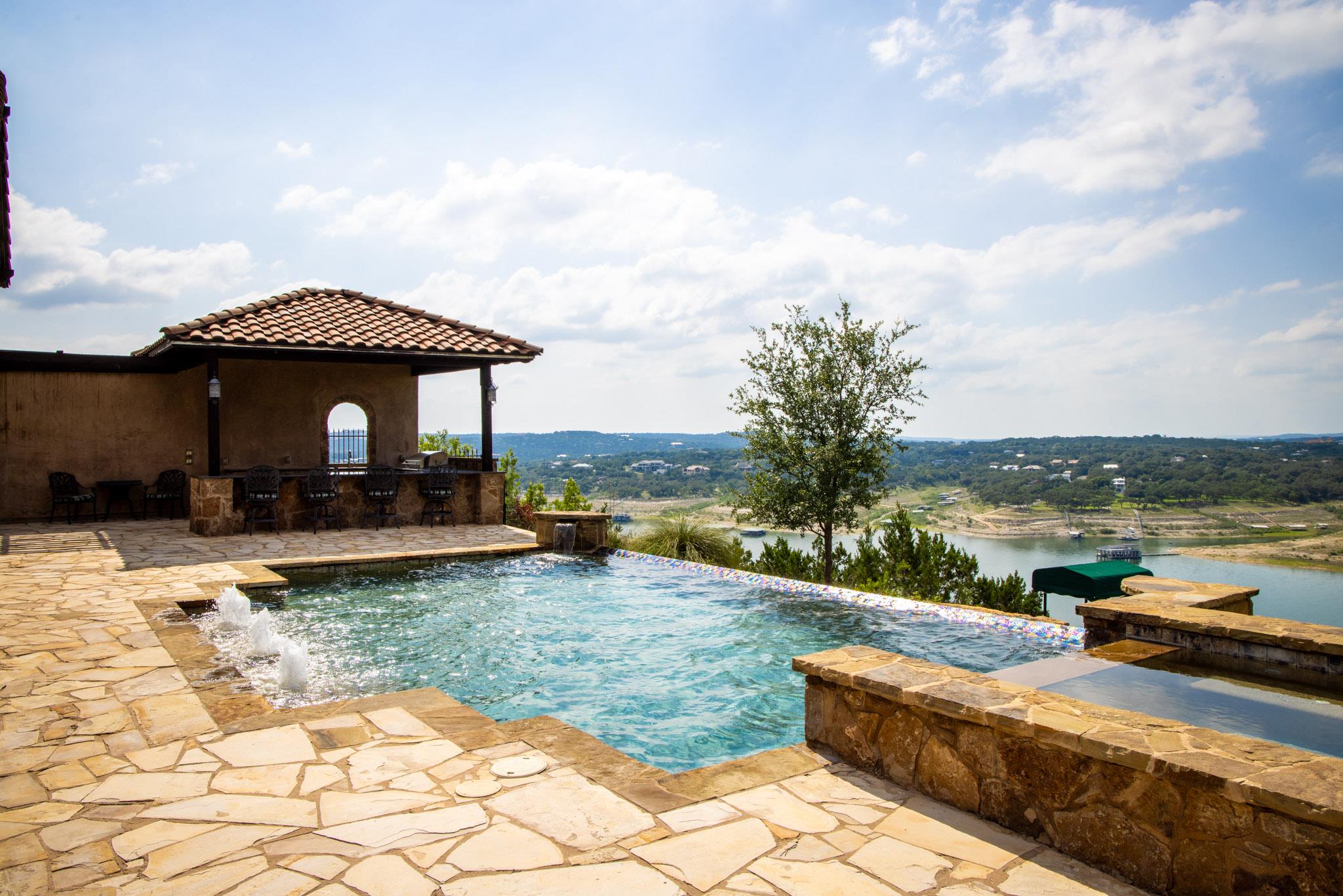 908 Watercliffe Dr, Lago Vista, TX 78645