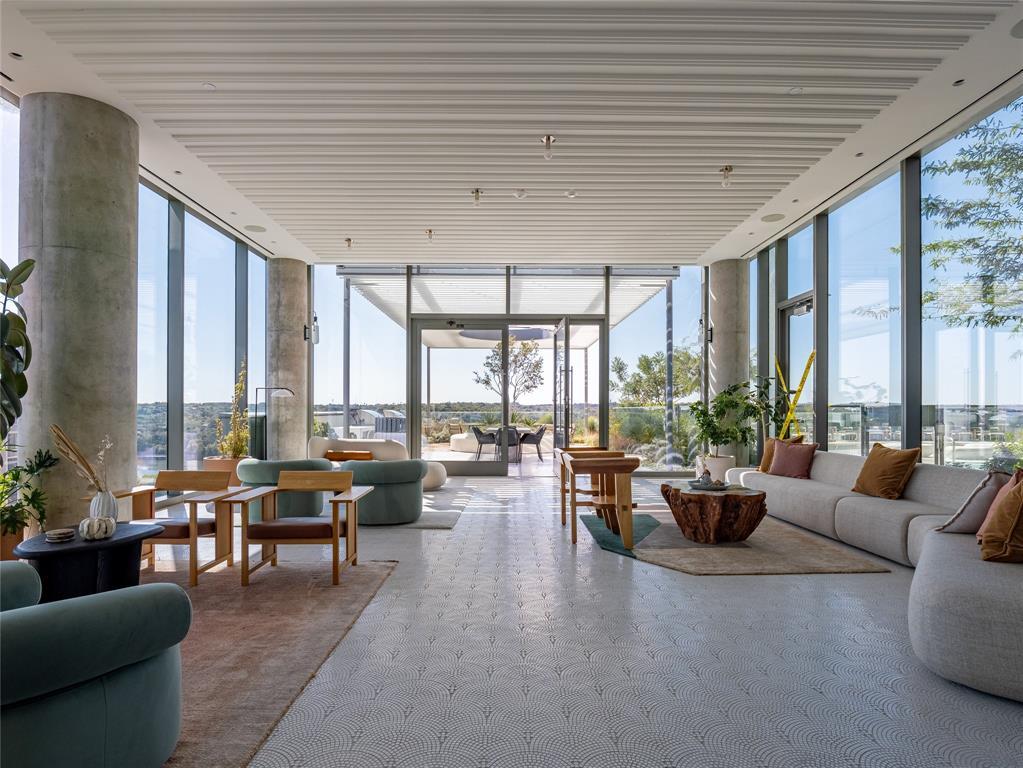 44 East Ave # 2910, Austin, TX 78701
