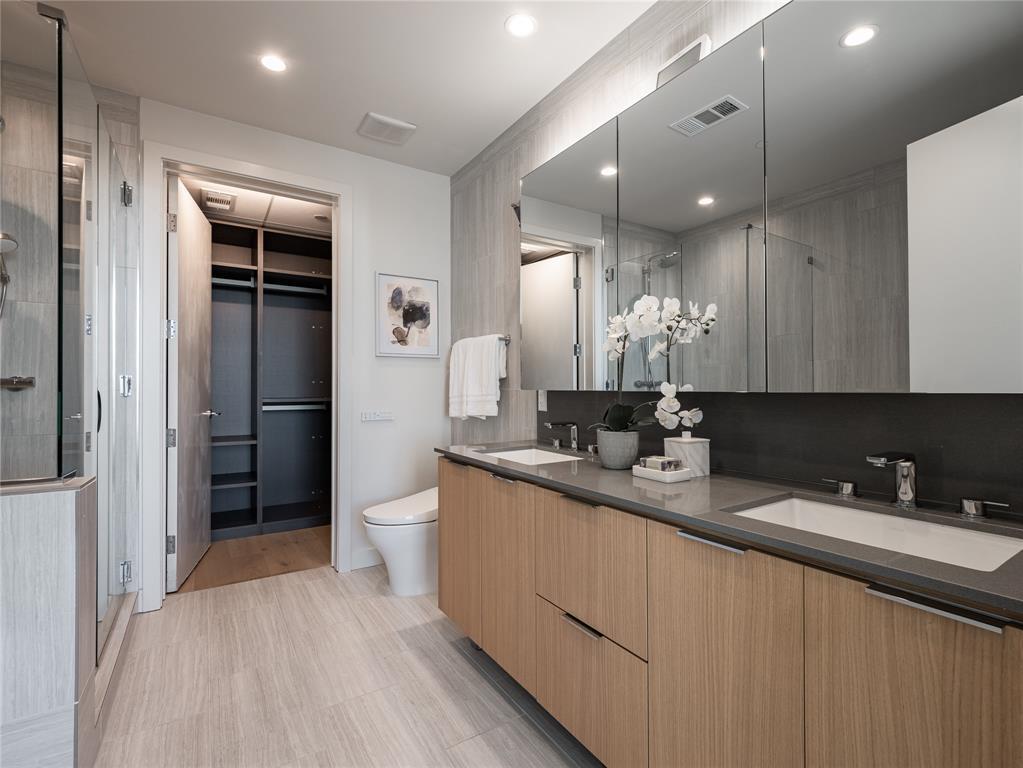 44 East Ave # 2910, Austin, TX 78701