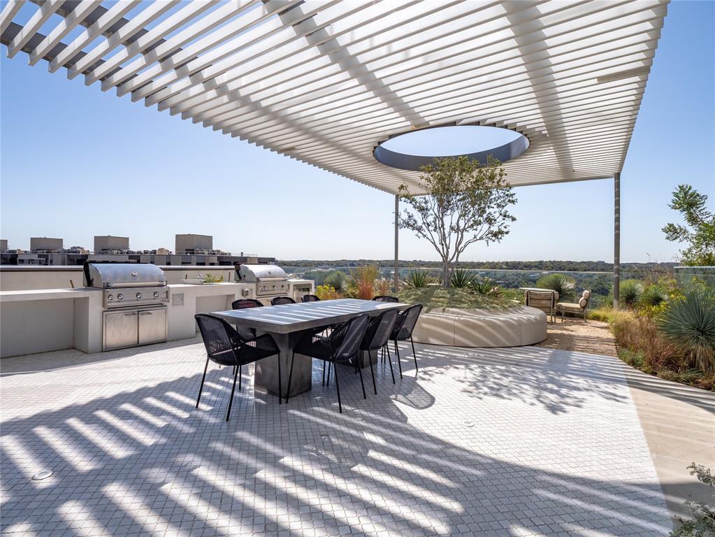 44 East Ave # 2910, Austin, TX 78701