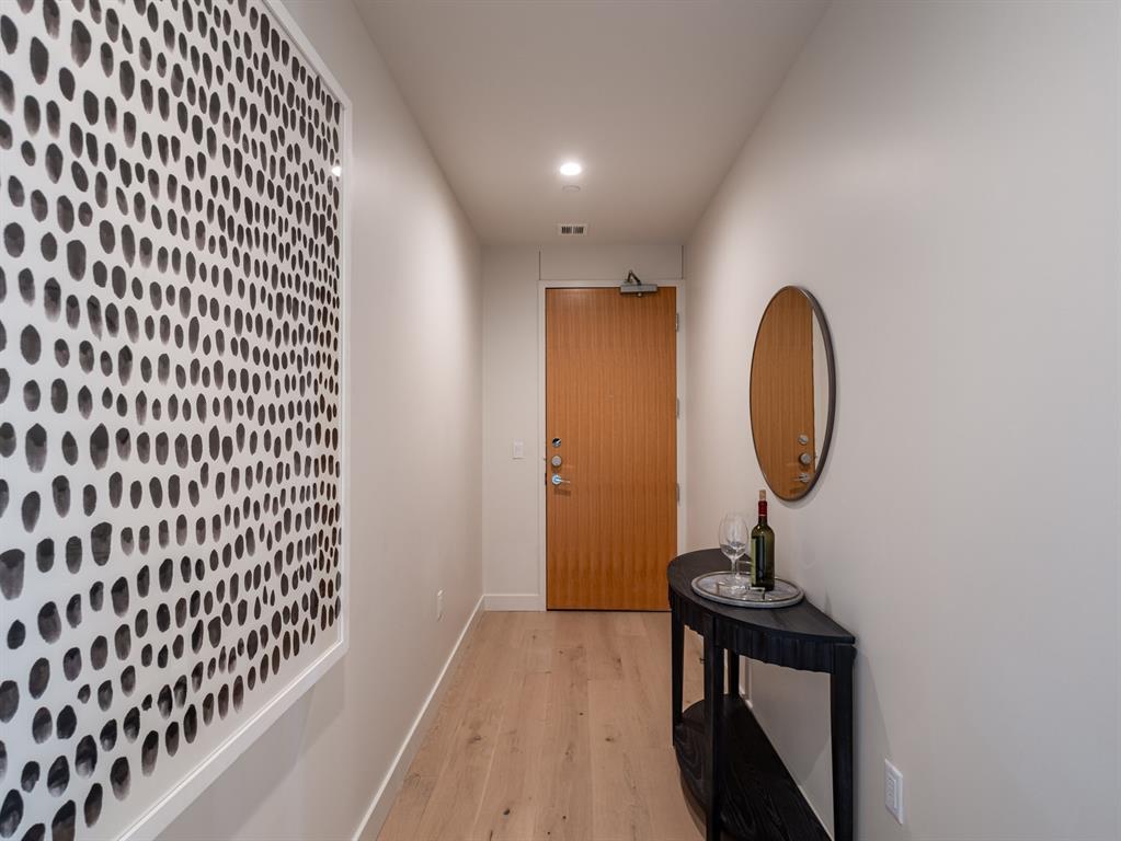 44 East Ave # 2910, Austin, TX 78701
