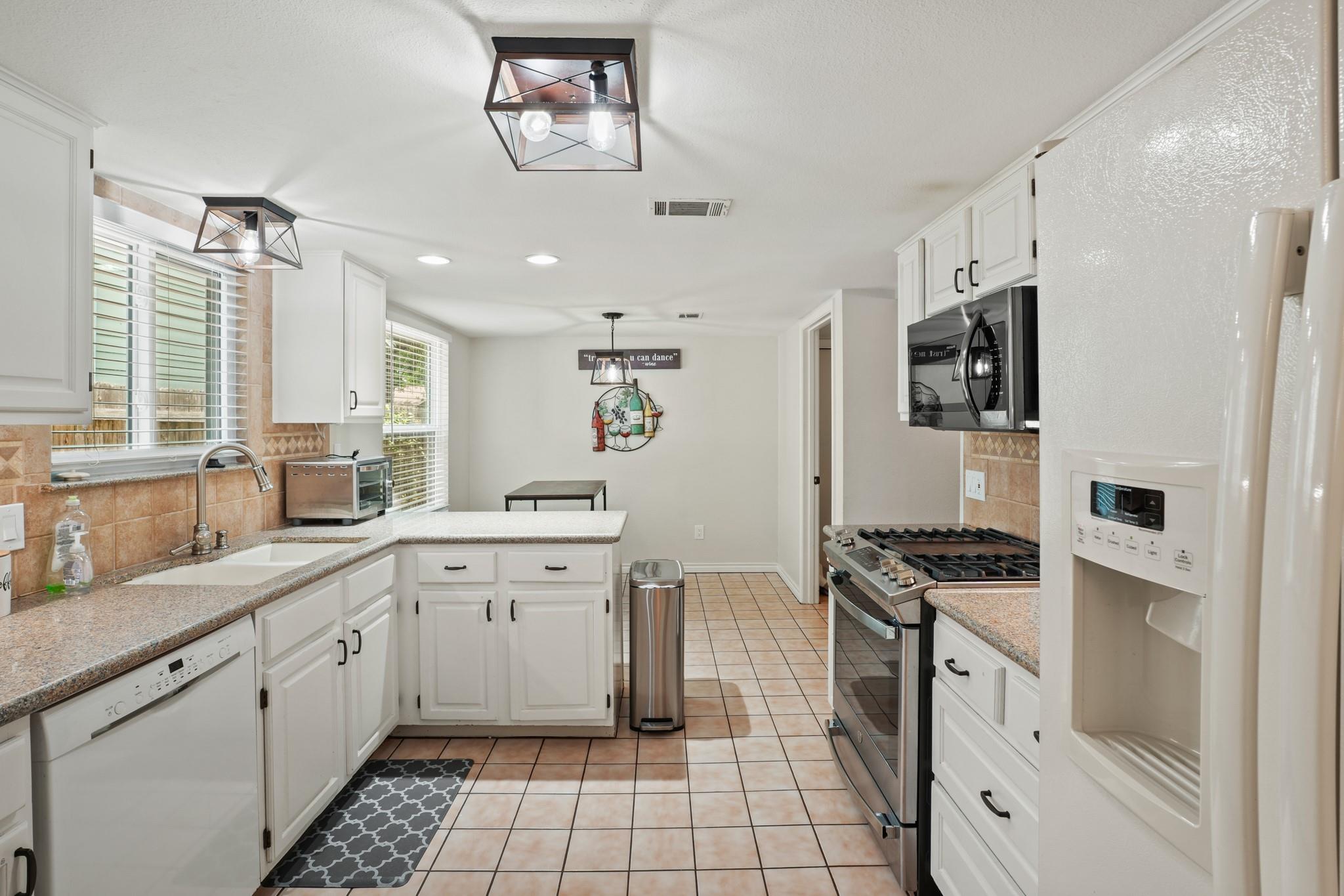 12508 Terra Nova Ln, Austin, TX 78727