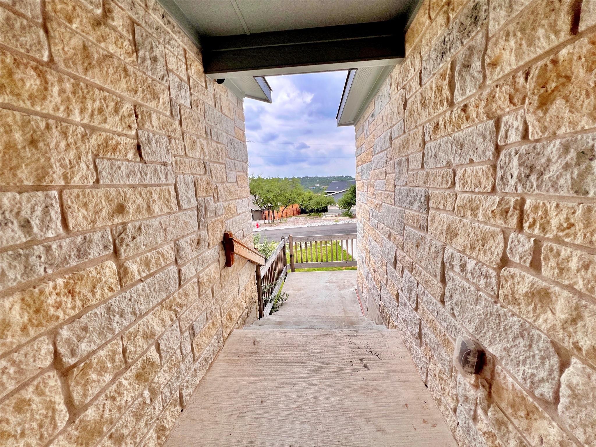 7811 Dakota Cir, Lago Vista, TX 78645