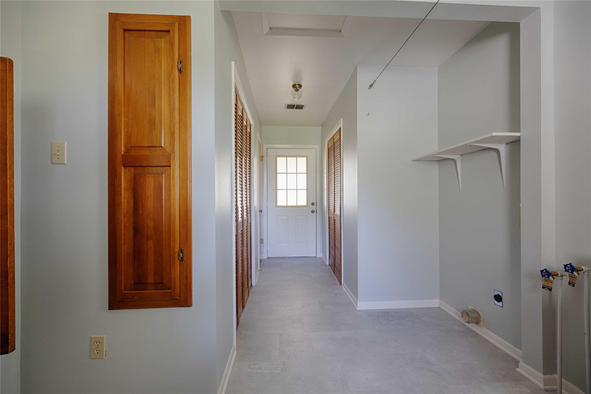 3814 Maeker Rd, Flatonia, TX 78941