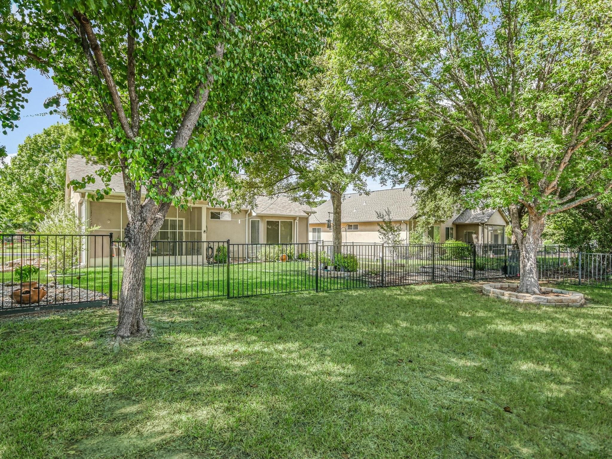 708 Texas Dr, Georgetown, TX 78633