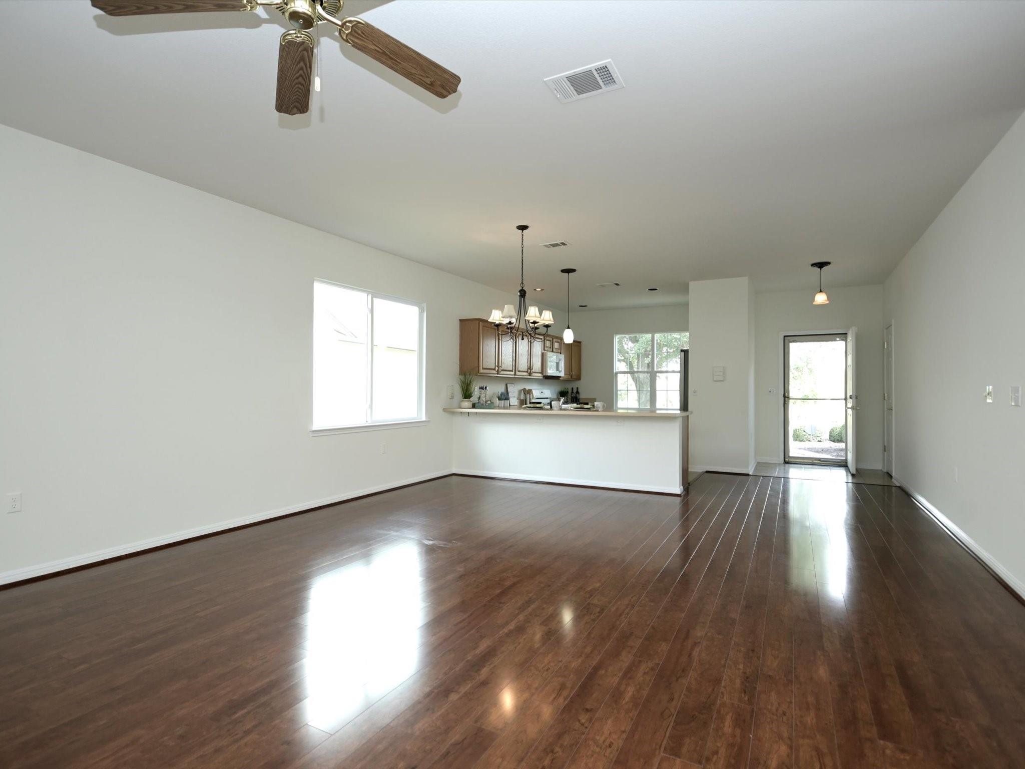 708 Texas Dr, Georgetown, TX 78633