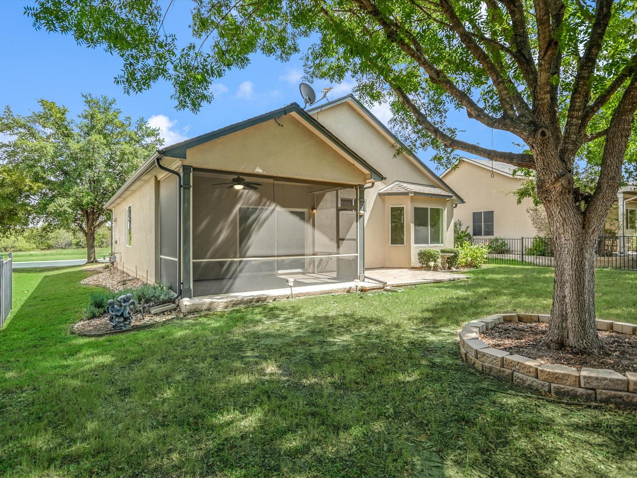 708 Texas Dr, Georgetown, TX 78633