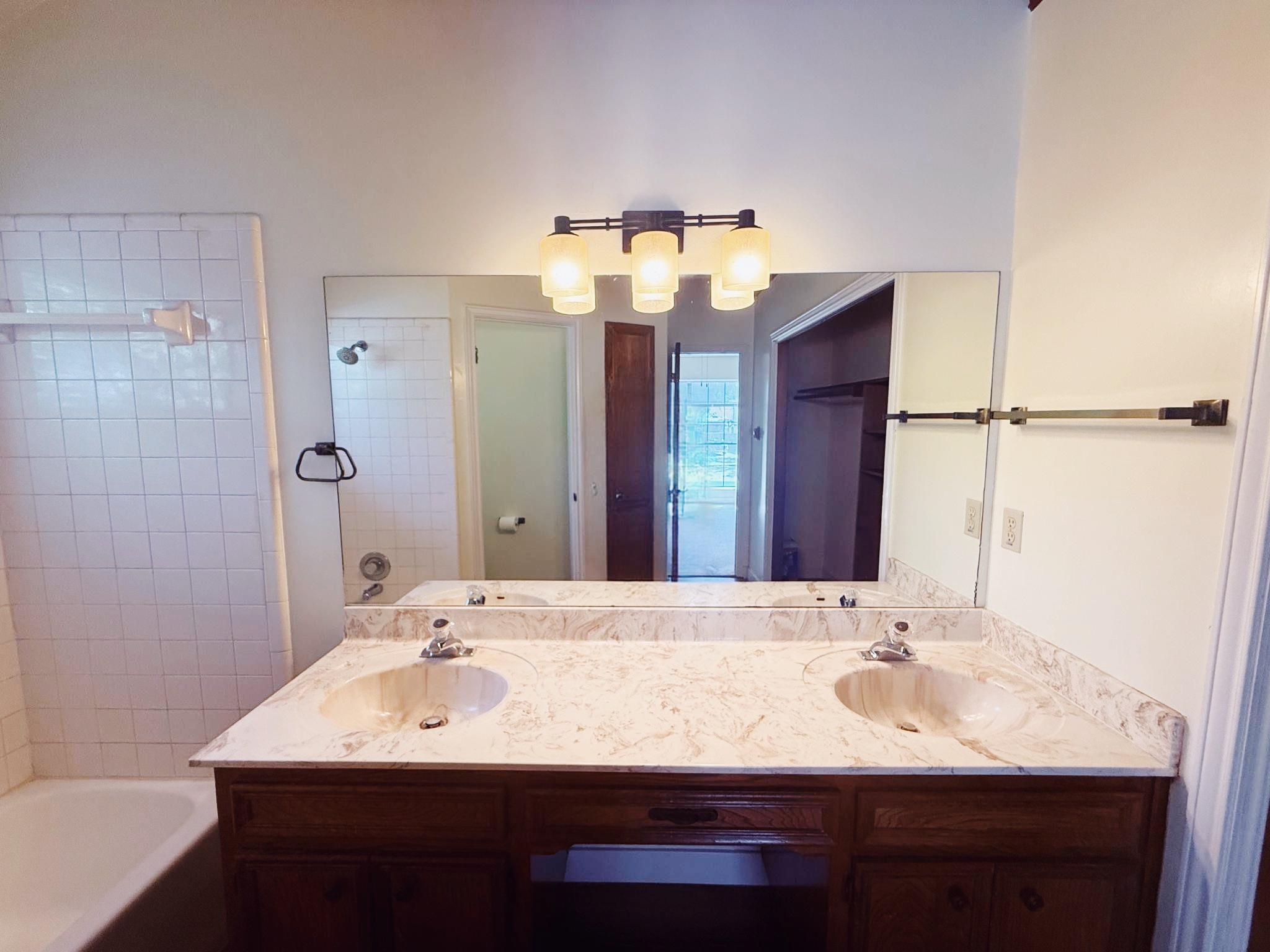 1711 Ryon Ln, Round Rock, TX 78681