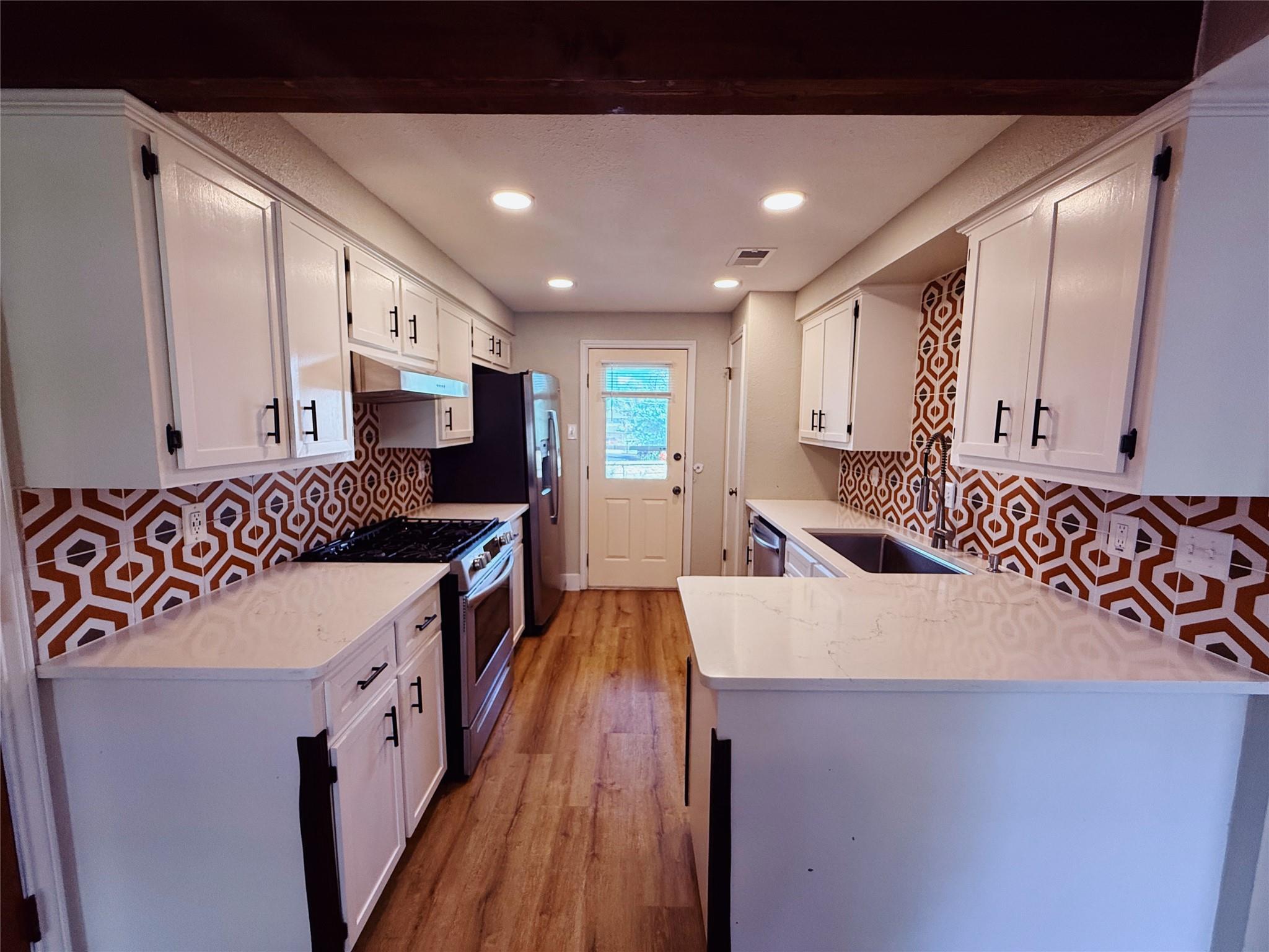 1711 Ryon Ln, Round Rock, TX 78681