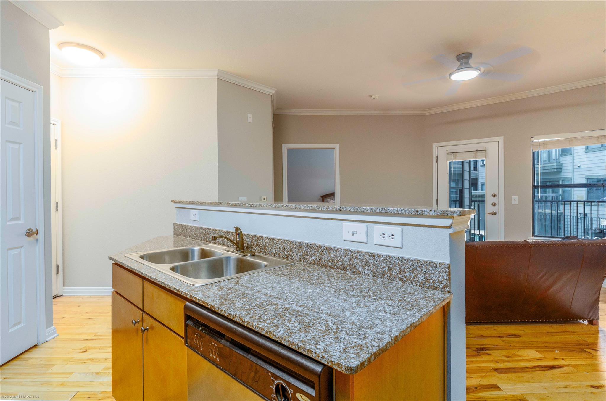 2502 Leon St # 305, Austin, TX 78705