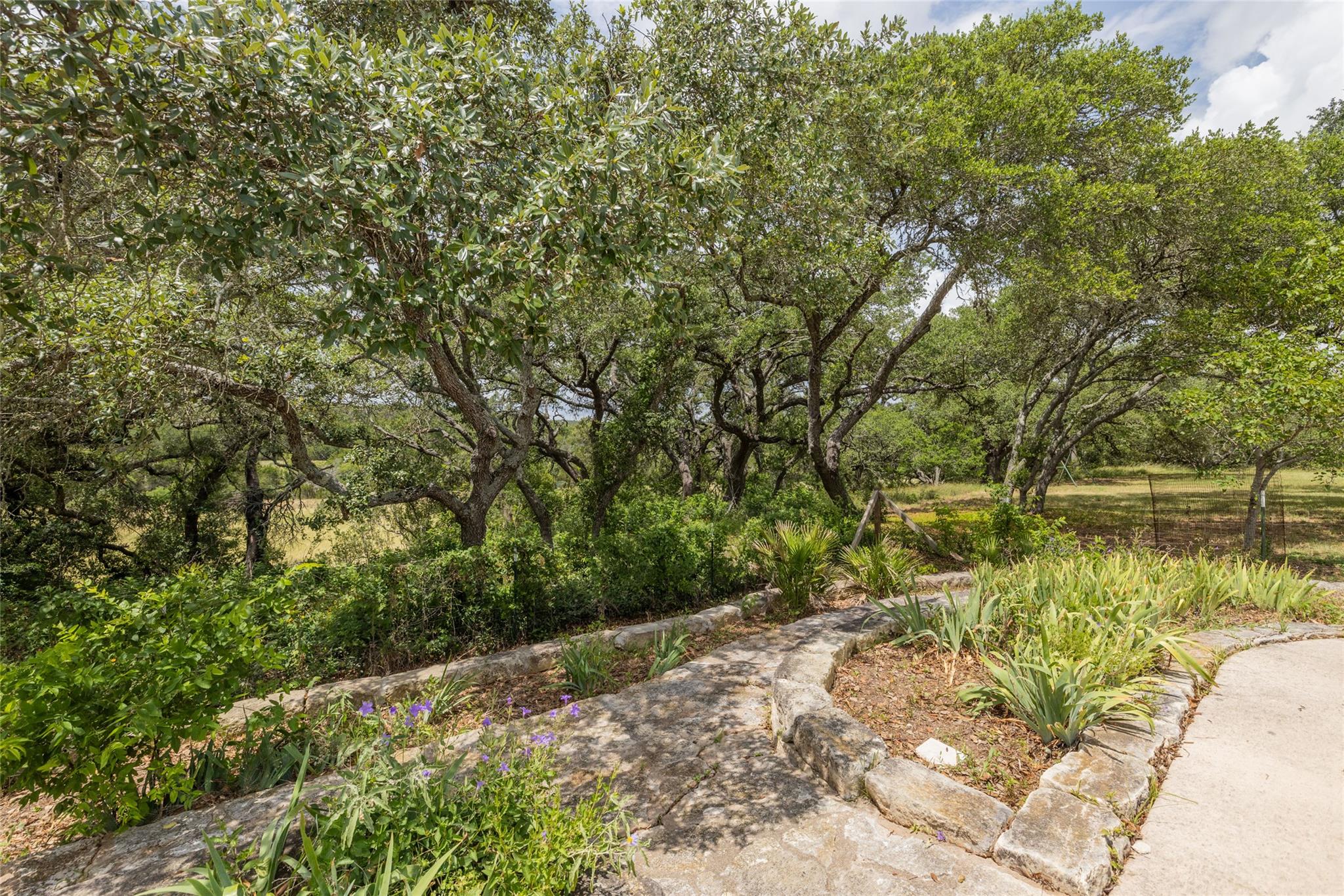 1441 Gatlin Creek Rd, Dripping Springs, TX 78620