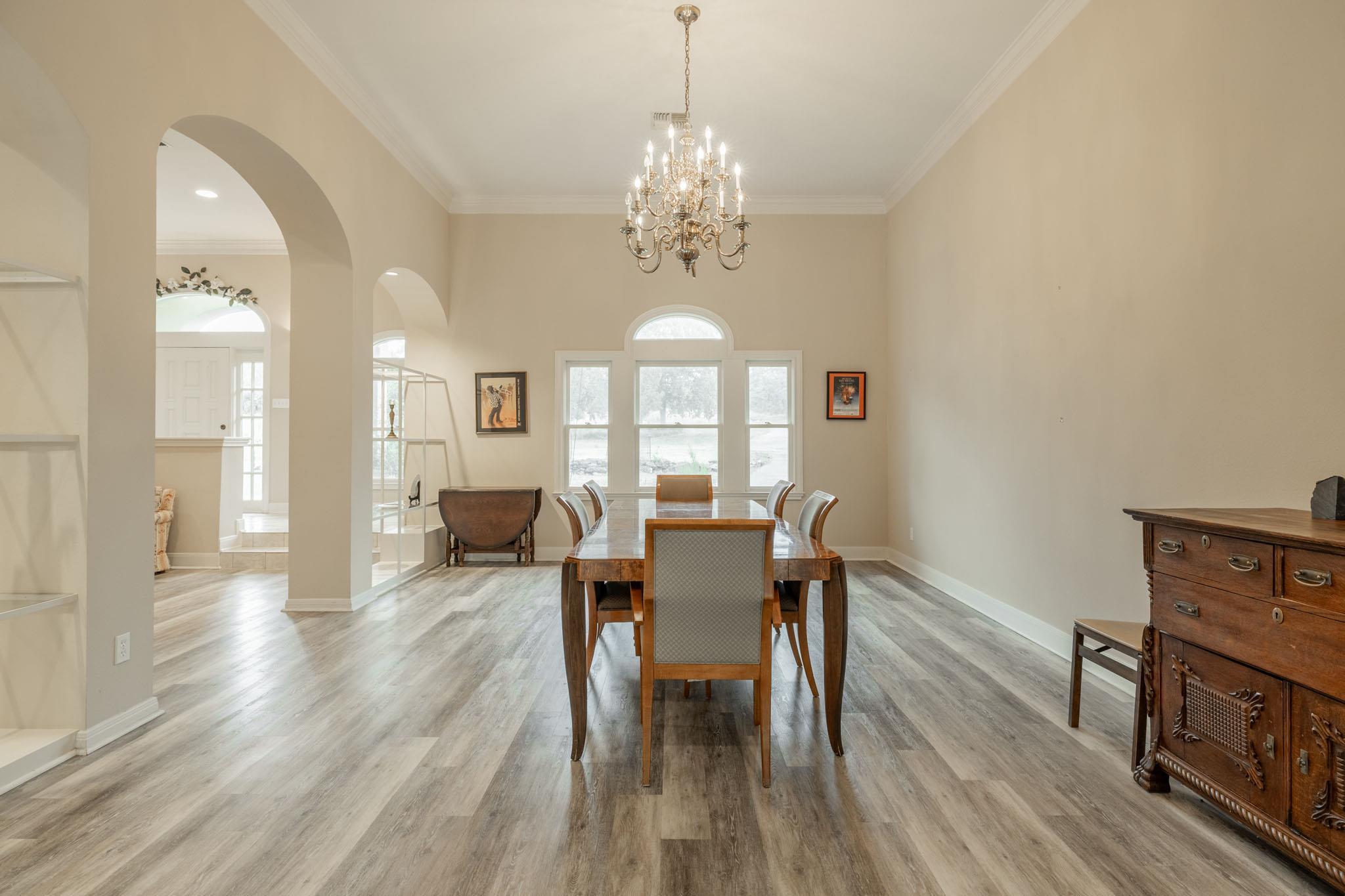 1441 Gatlin Creek Rd, Dripping Springs, TX 78620