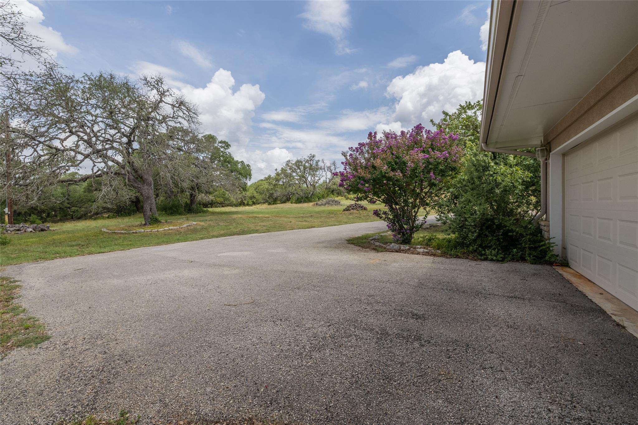 1441 Gatlin Creek Rd, Dripping Springs, TX 78620