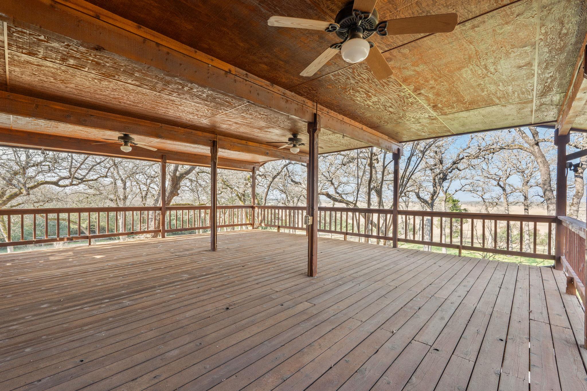 180 Bradley Ln, Rosanky, TX 78953
