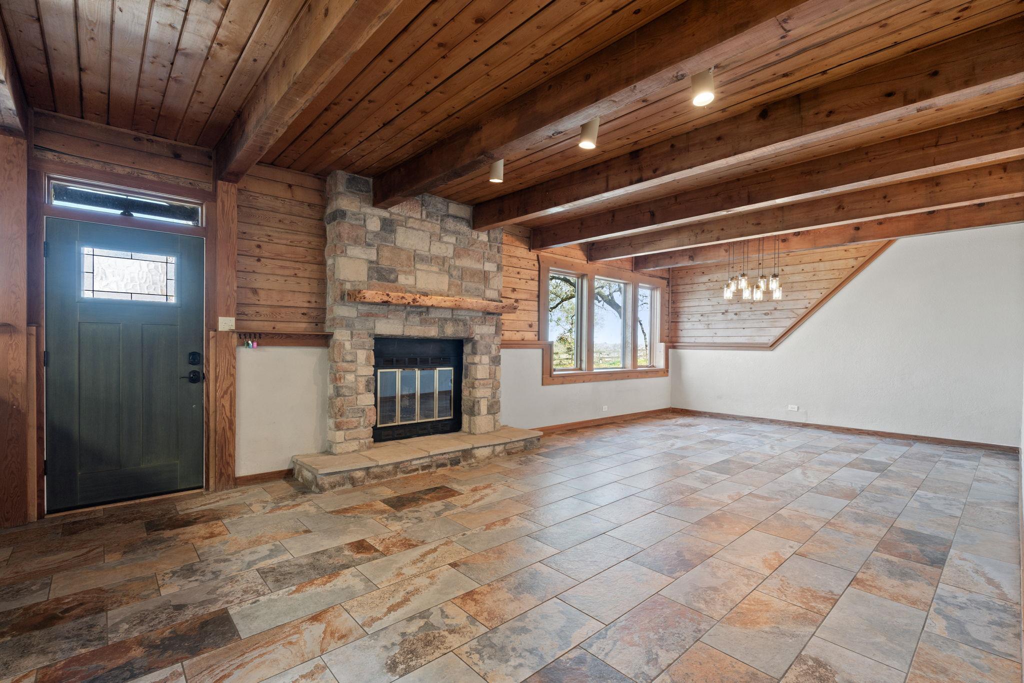 180 Bradley Ln, Rosanky, TX 78953