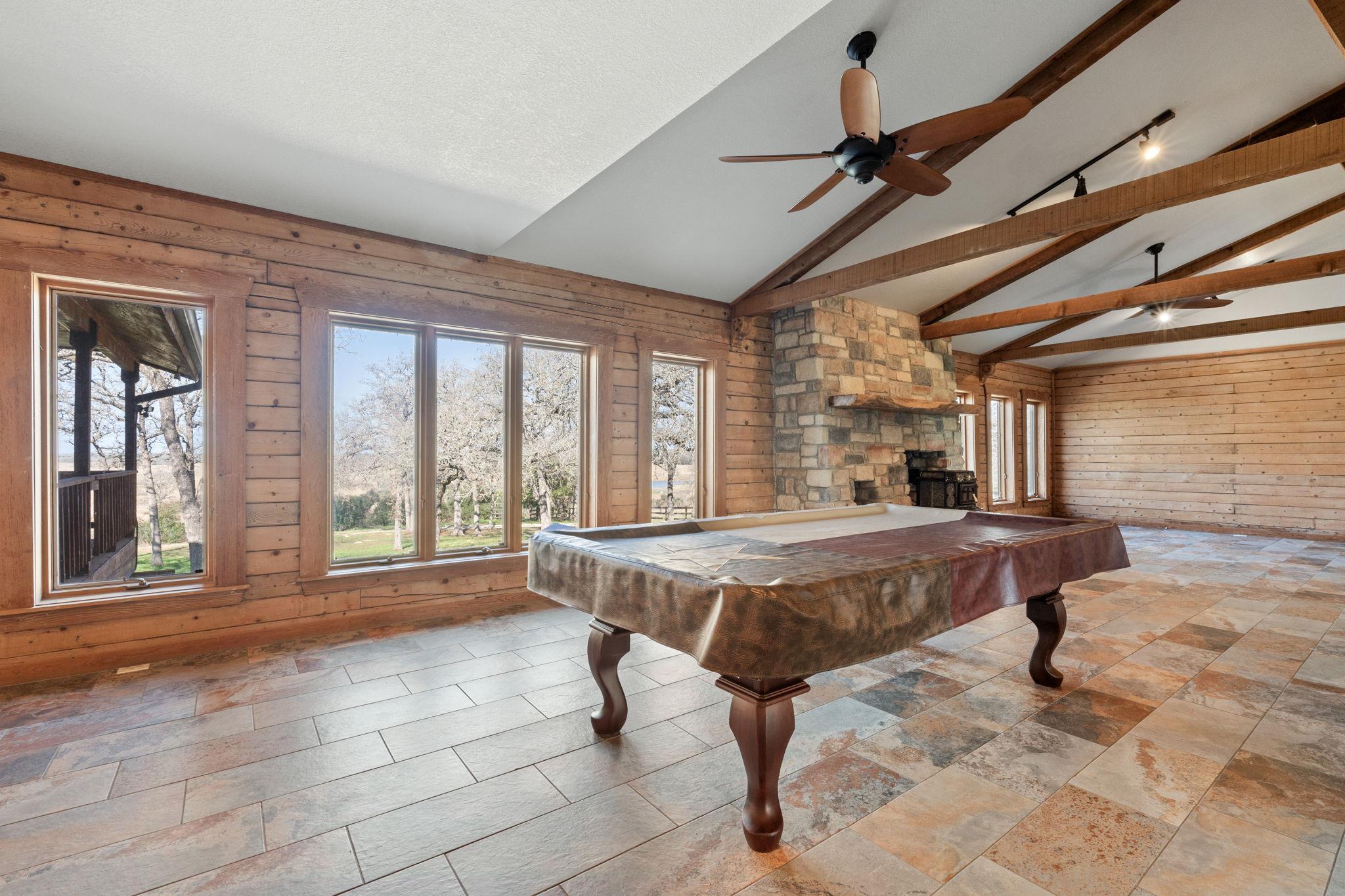 180 Bradley Ln, Rosanky, TX 78953